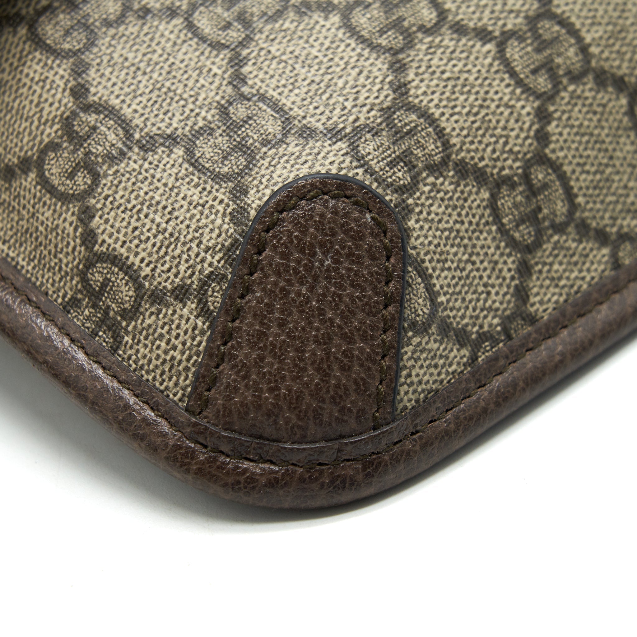 gucci-gg-supreme-canvas-belt-bag-cs-g-3419