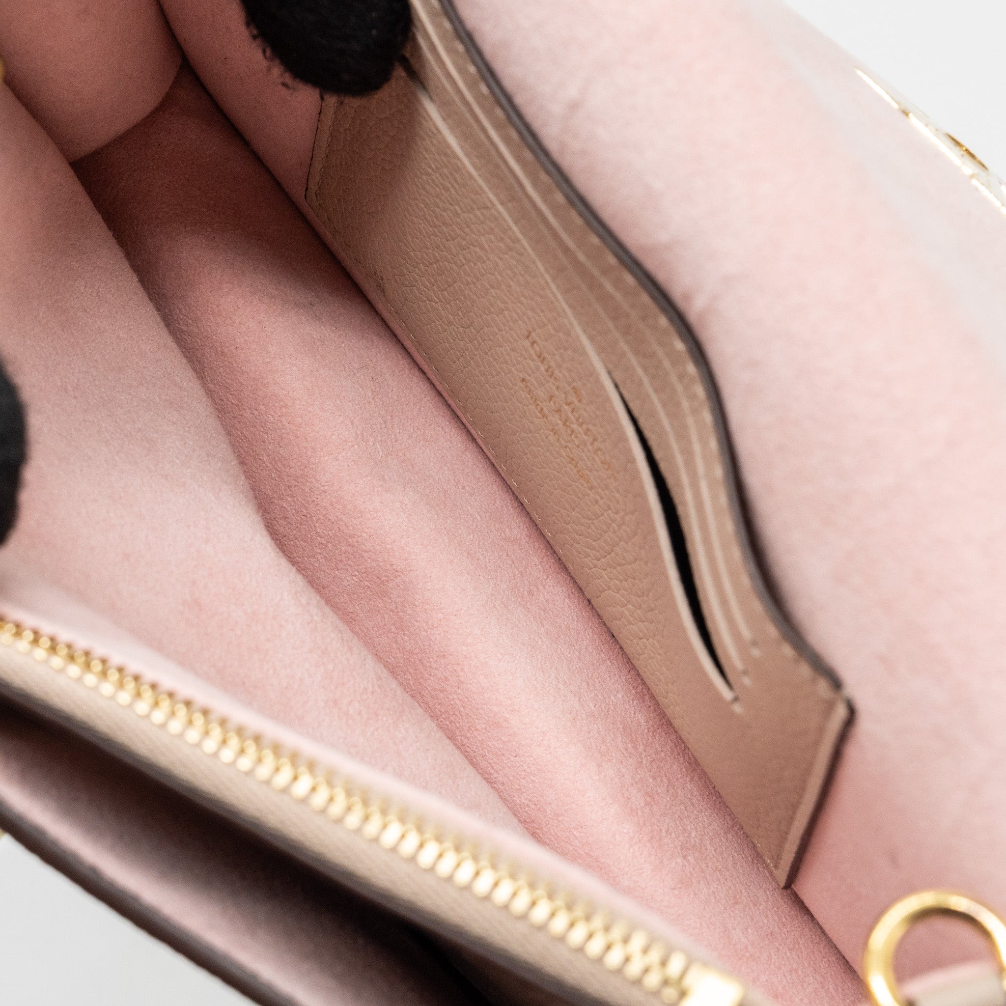 louis-vuitton-mylockme-chain-pochette-calfskin-greige-beige-ghw
