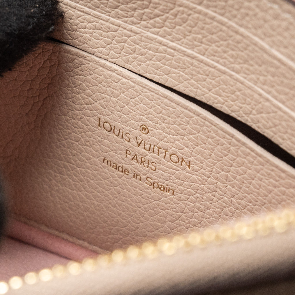 louis-vuitton-mylockme-chain-pochette-calfskin-greige-beige-ghw
