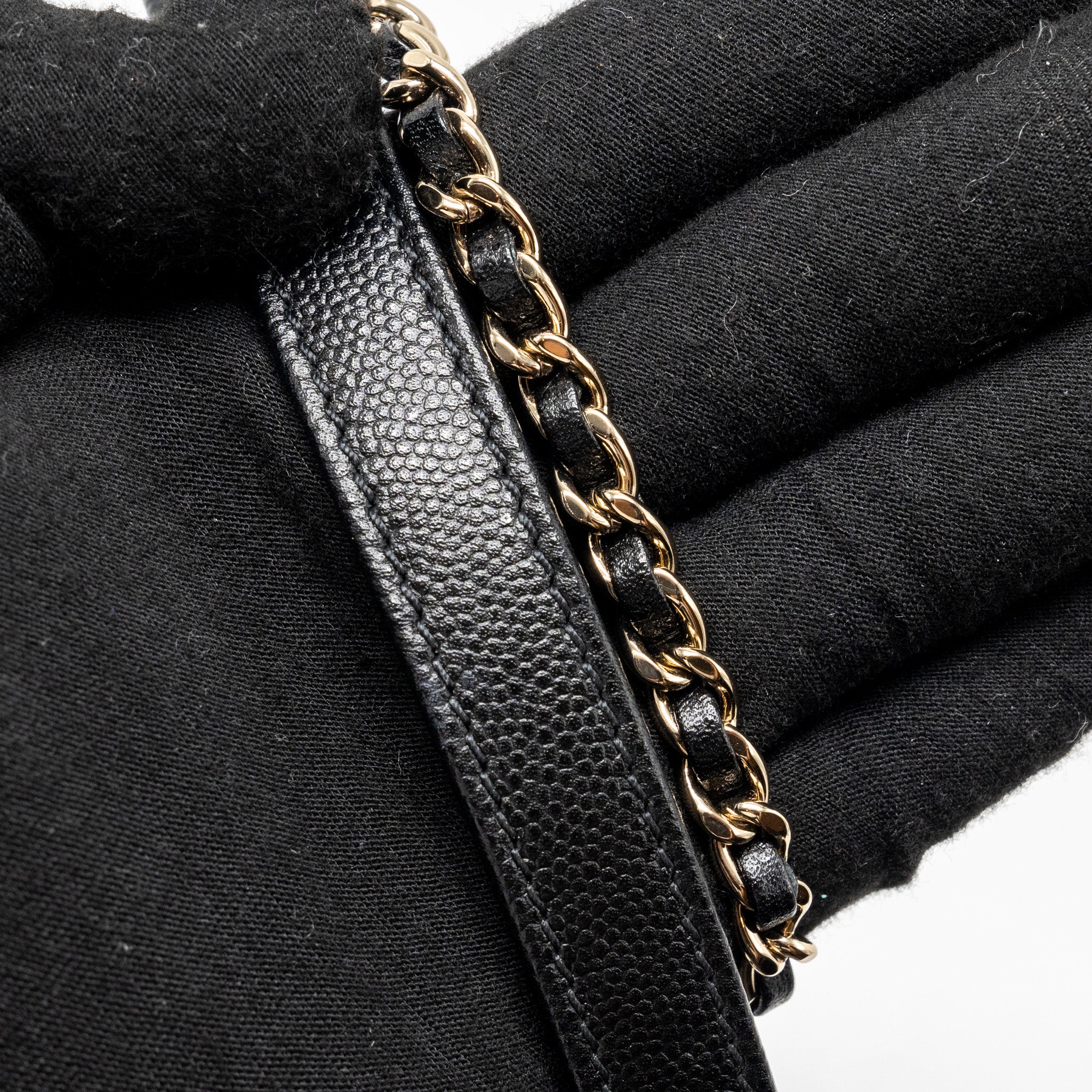 chanel-small-coco-handle-caviar-black-lghw-microchip-13