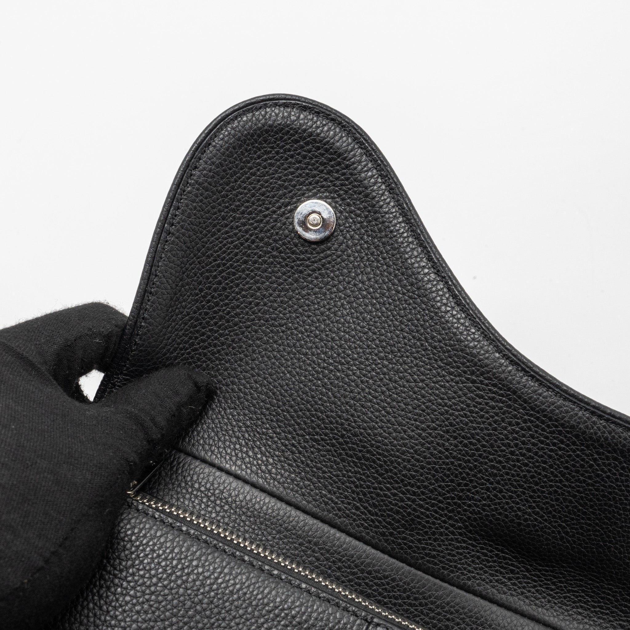 dior-men-s-bumbag-calfskin-black-shw