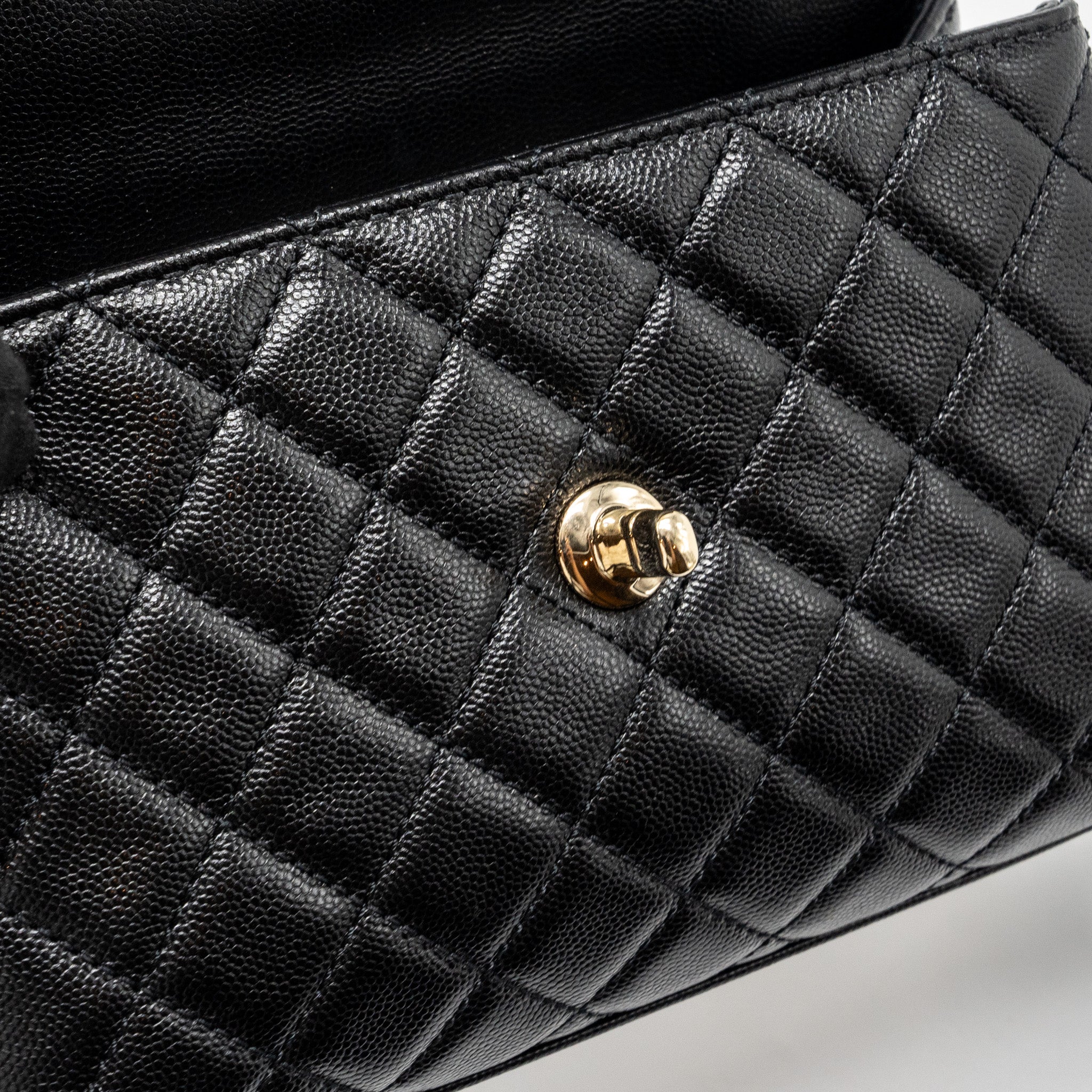 chanel-small-coco-handle-caviar-black-lghw-microchip-13