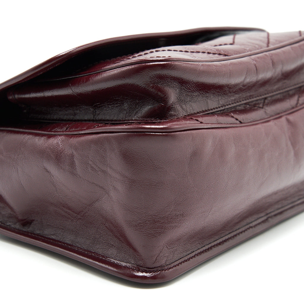 saint-laurent-ysl-burgundy