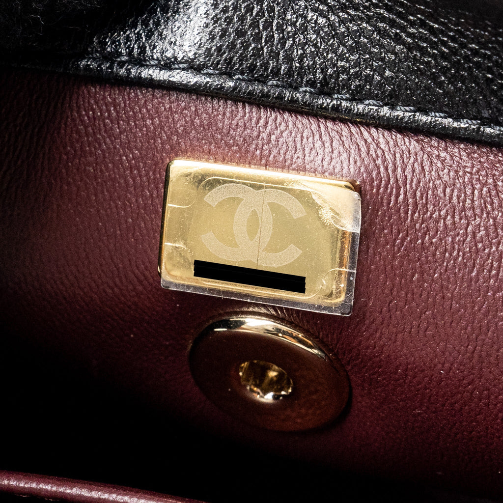 chanel-small-coco-handle-caviar-black-lghw-microchip-13