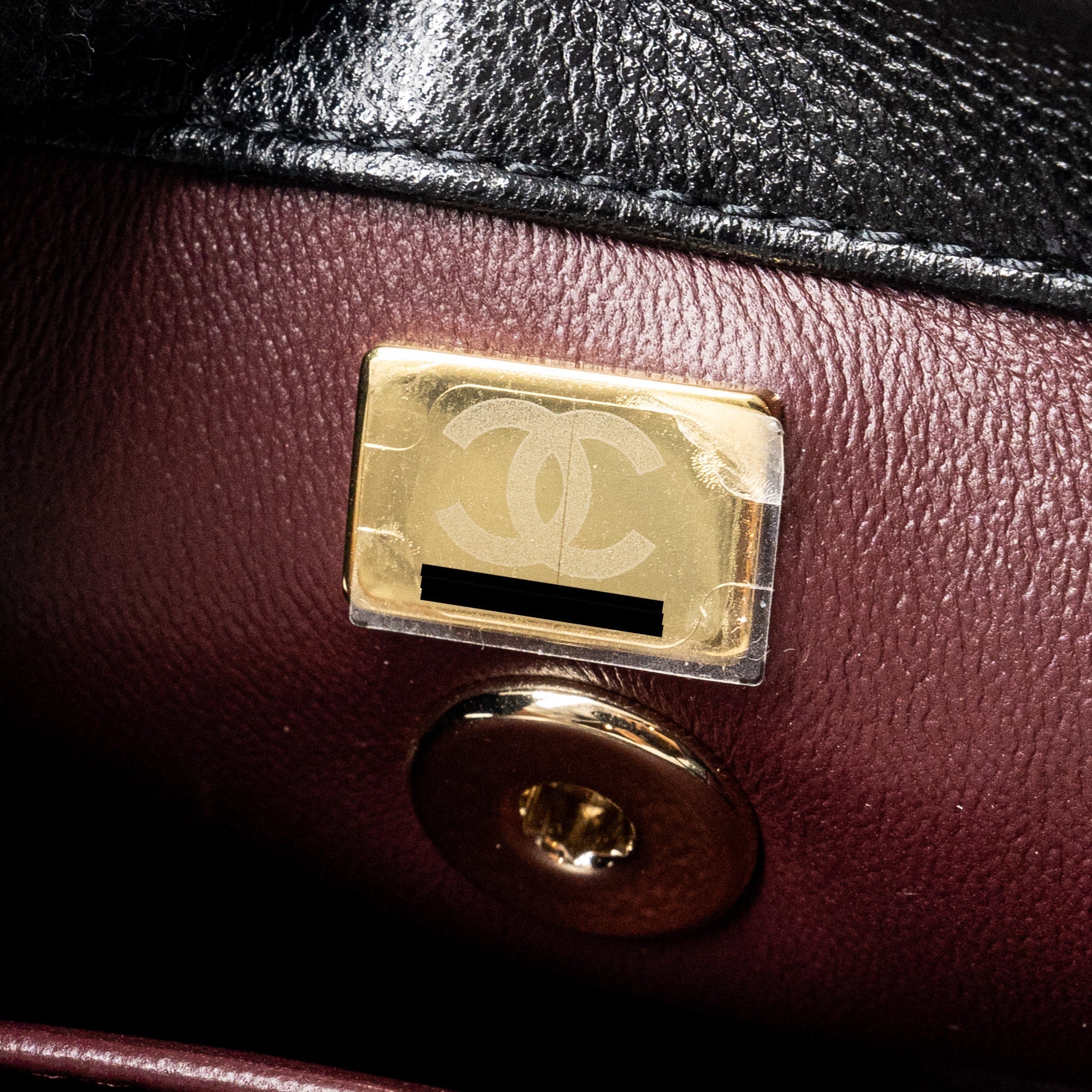 chanel-small-coco-handle-caviar-black-lghw-microchip-13