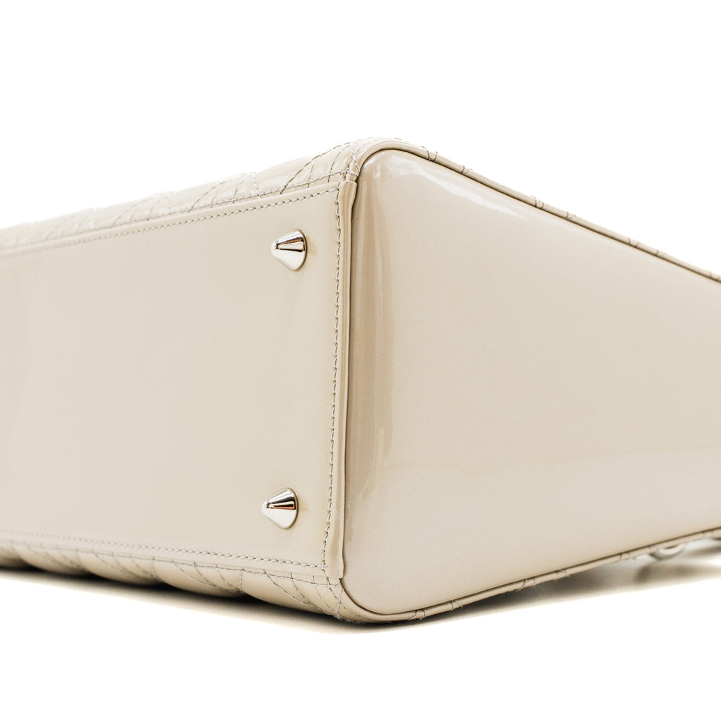 dior-medium-lady-dior-patent-leather-light-grey-shw