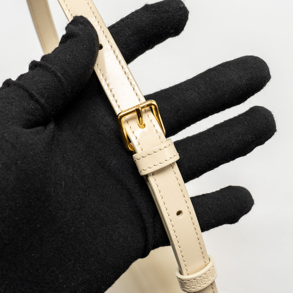 celine-triomphe-shouder-bag-shiny-calfskin-ivory-ghw