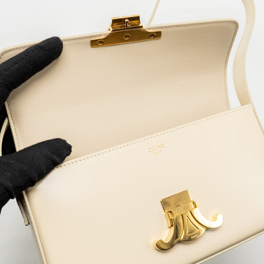 celine-triomphe-shouder-bag-shiny-calfskin-ivory-ghw