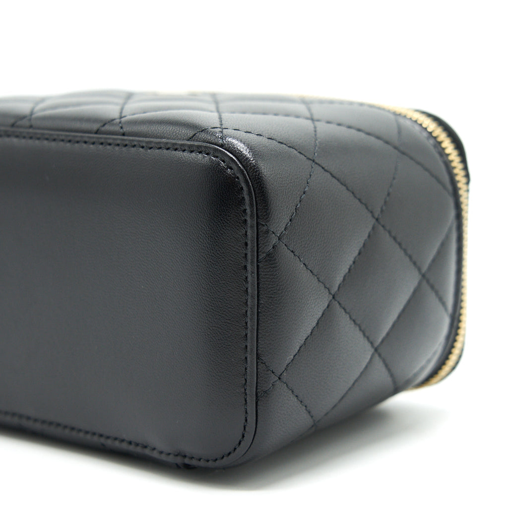 chanel-small-long-vanity-lambskin-black