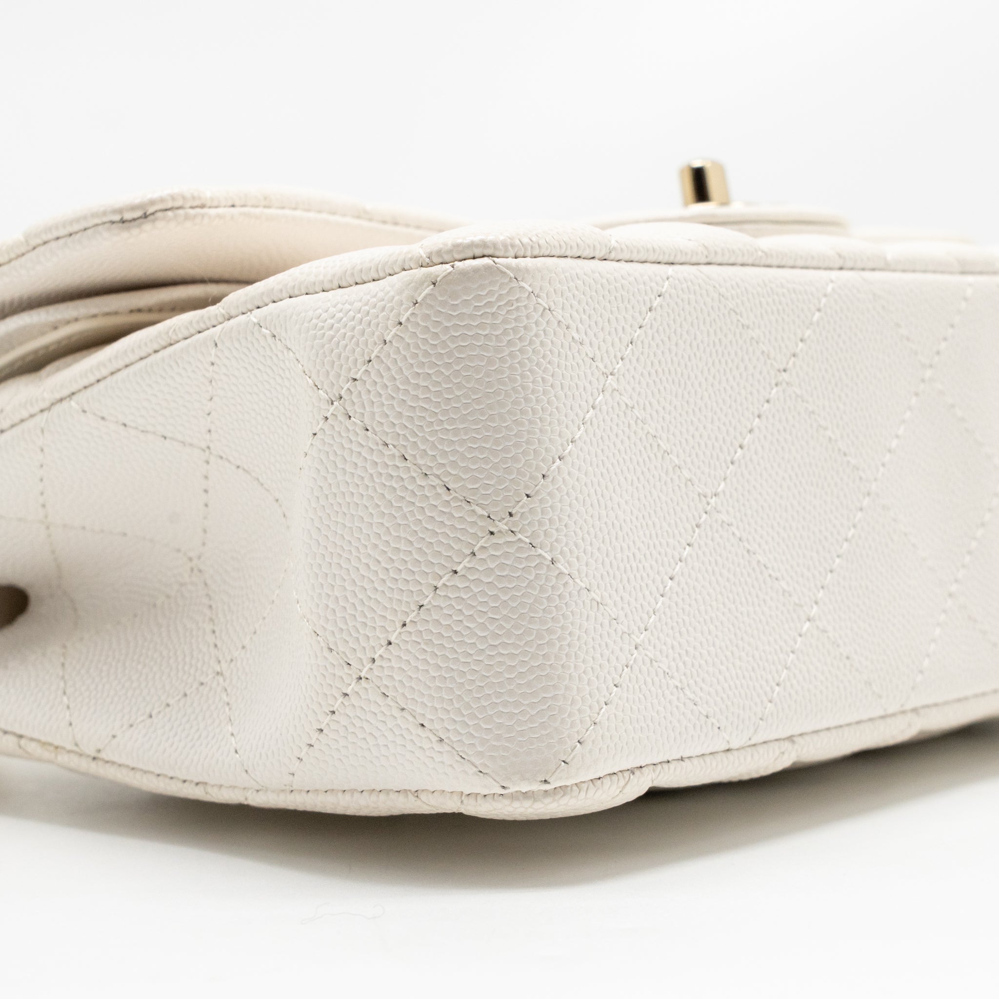 chanel-cf-white