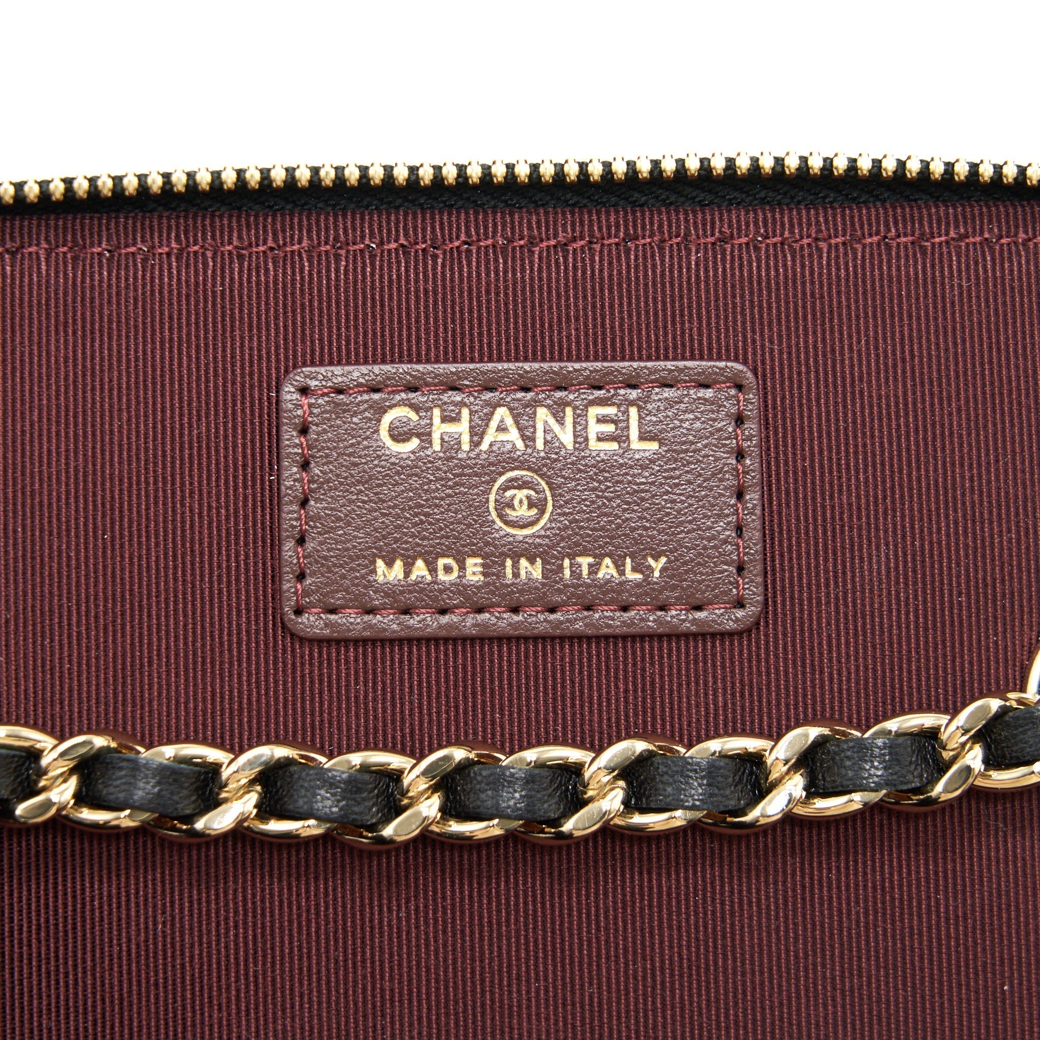 chanel-small-long-vanity-lambskin-black