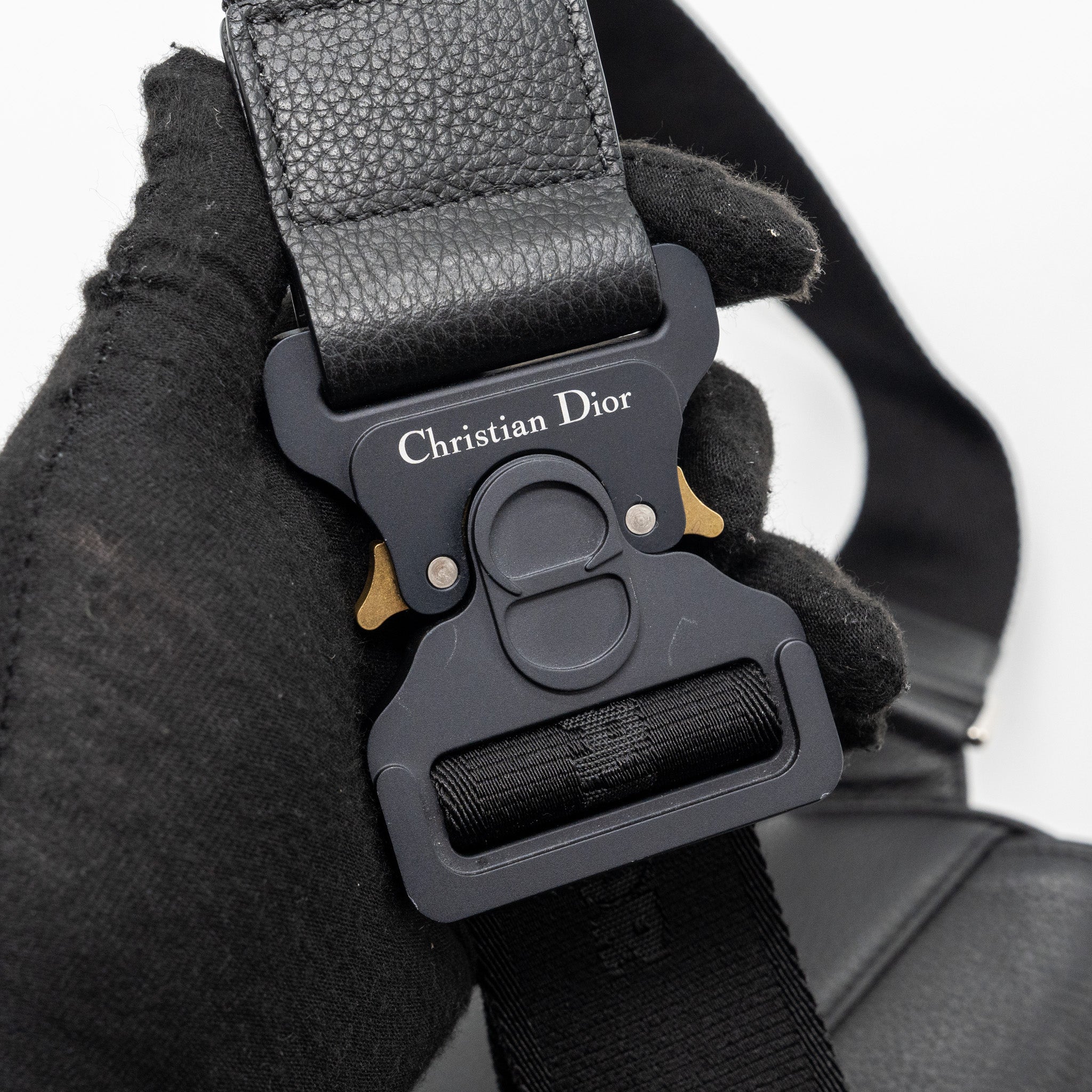 dior-men-s-bumbag-calfskin-black-shw