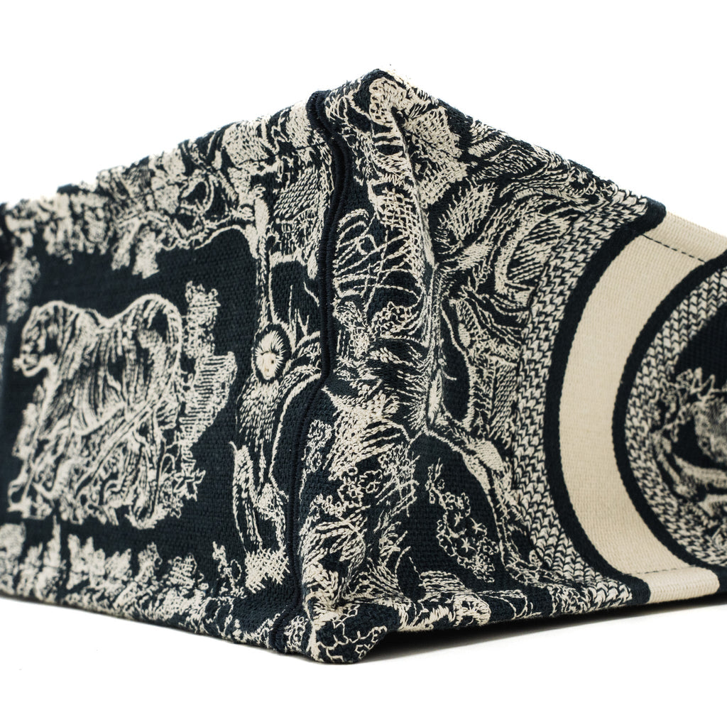 dior-small-book-tote-blue-toile-de-jouy-embroidery-1