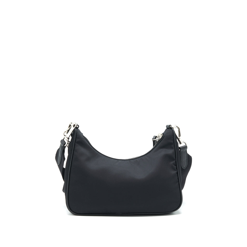 prada-re-edition-2005-shoulder-bag-canvas