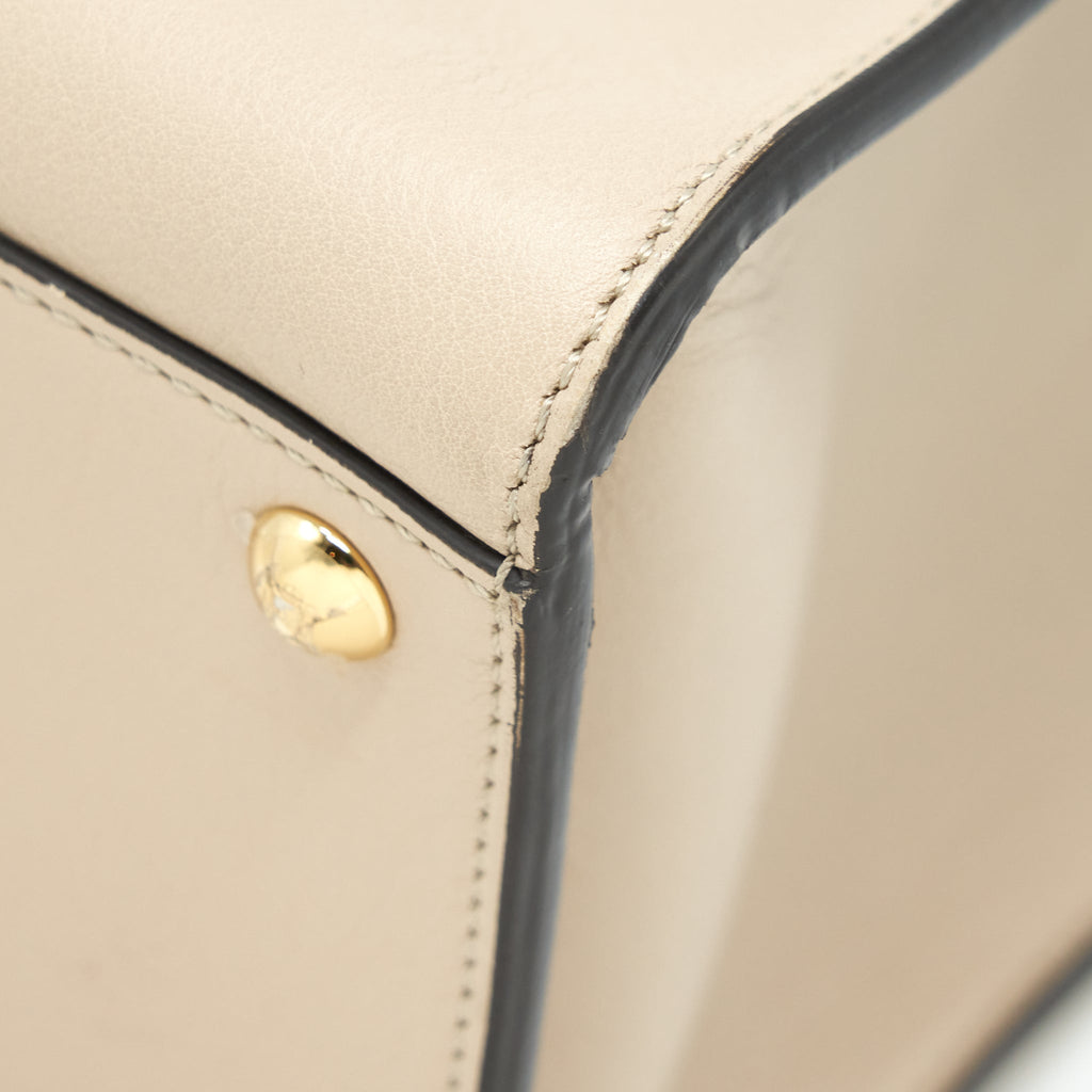 fendi-peekaboo-iconic-essentially-beige-ghw