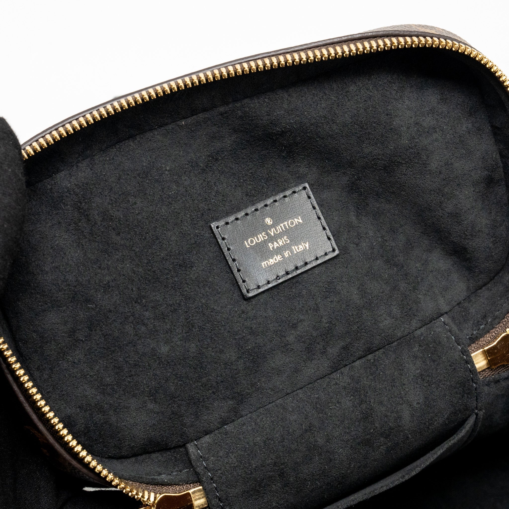 louis-vuitton-vanity-pm-monogram-canvas-ghw-3