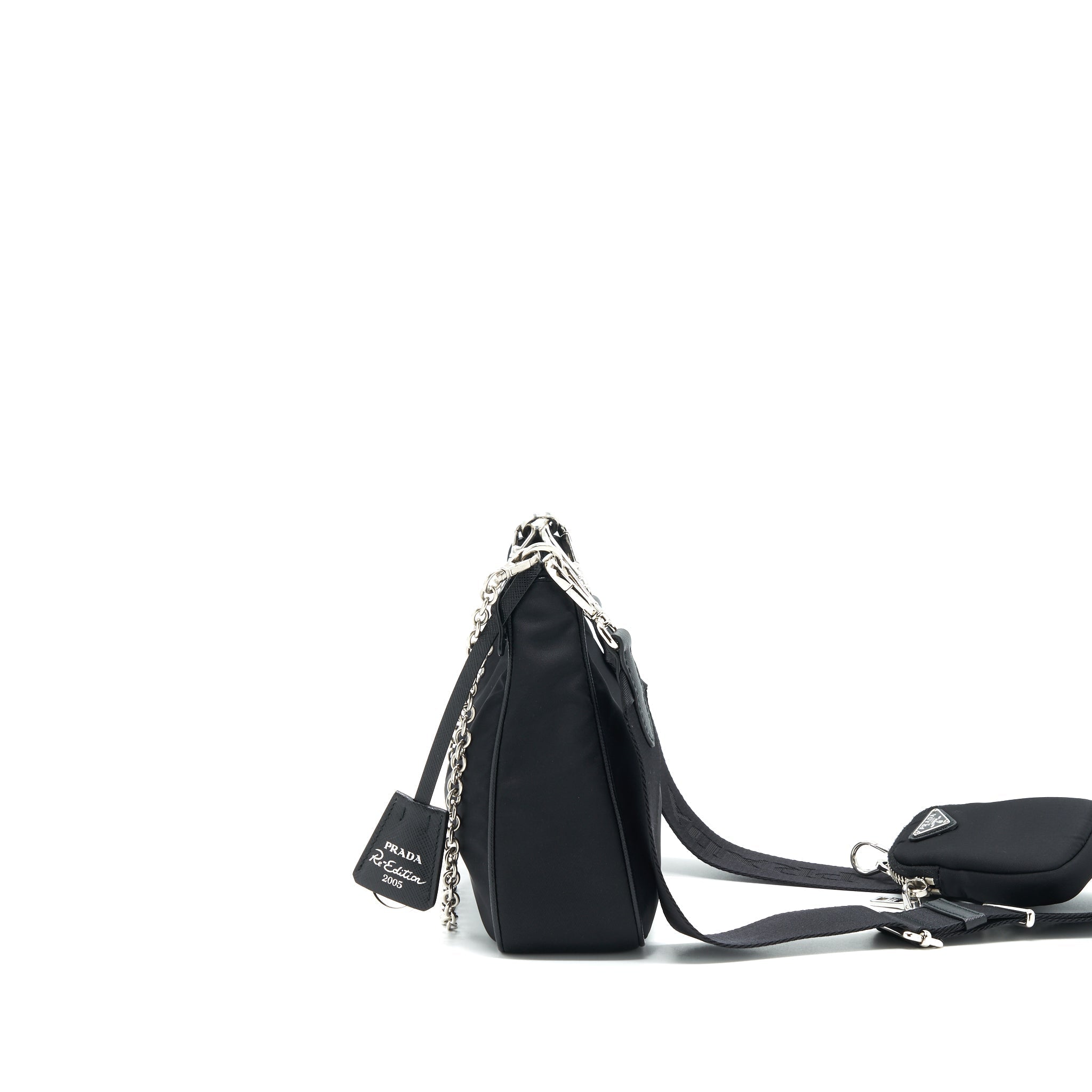 prada-re-edition-2005-shoulder-bag-canvas