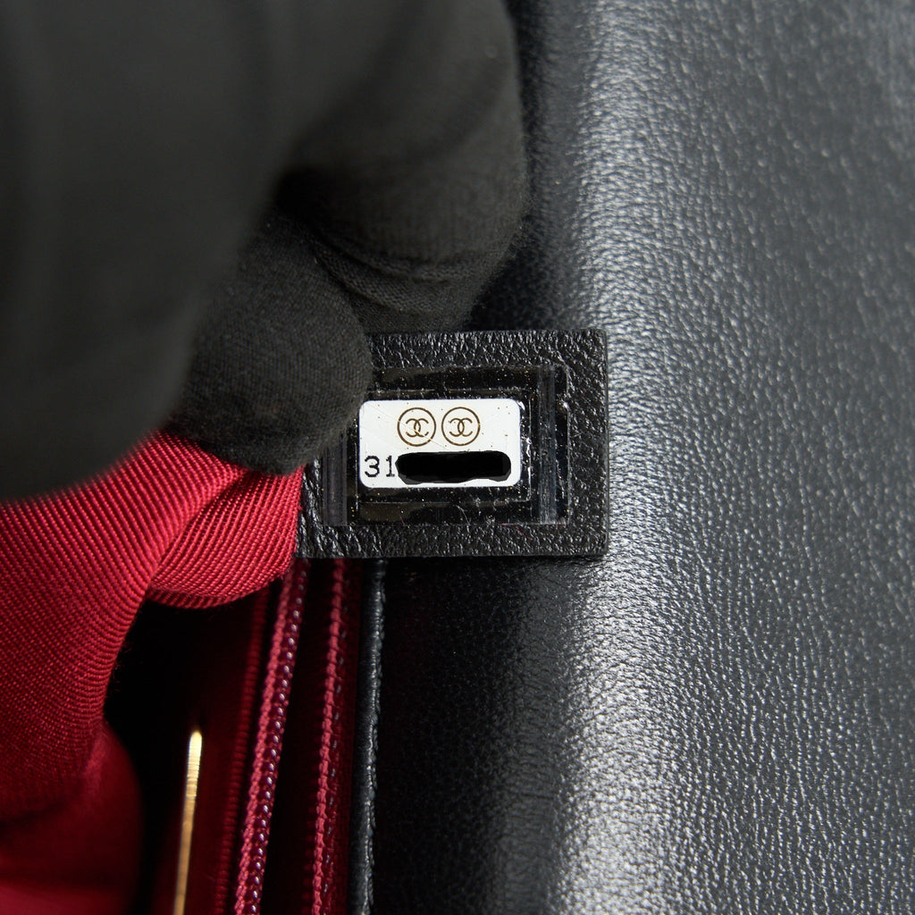 chanel-small-19-bag-black-1