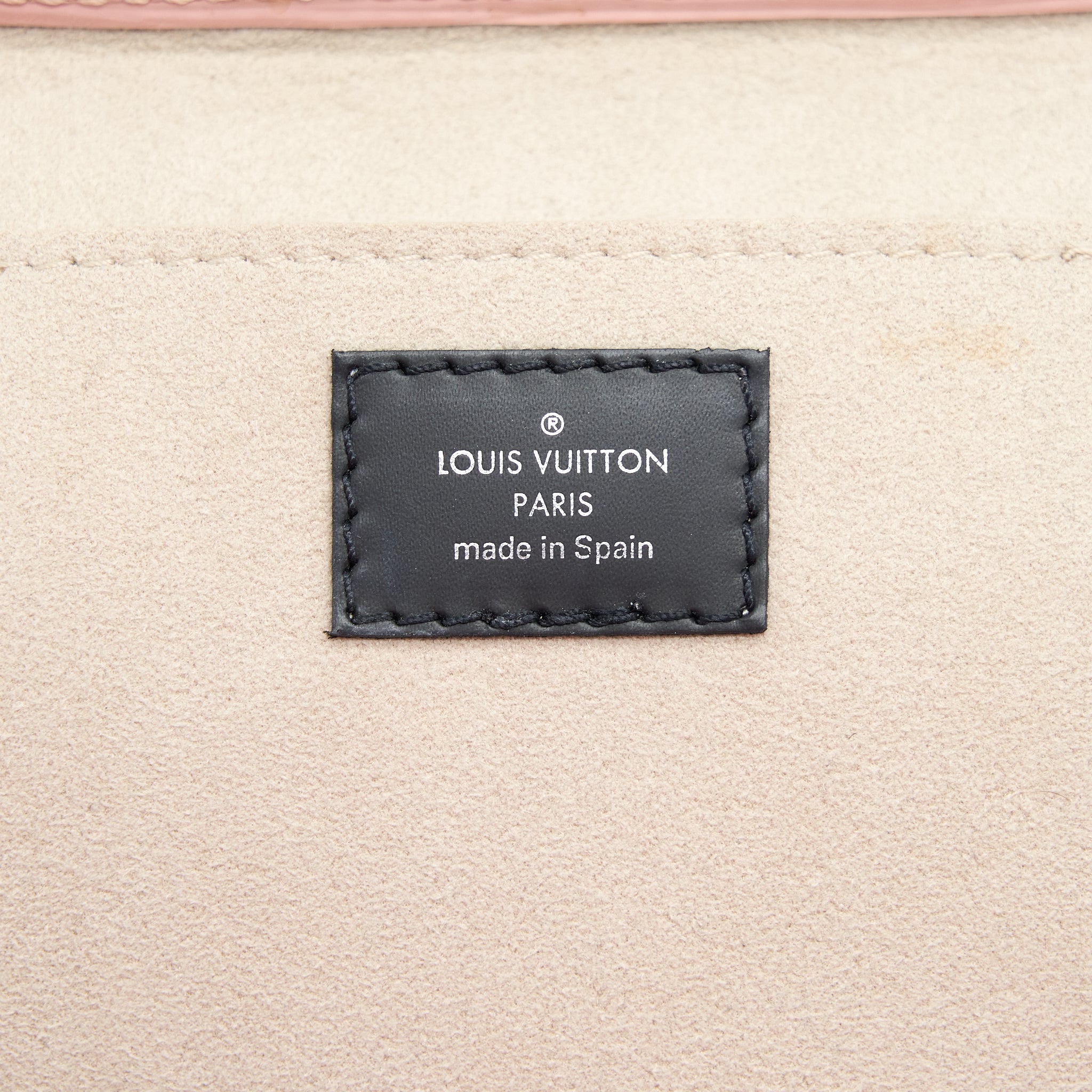 louis-vuitton-petit-sac-plat-epi-light-pink-black-shw