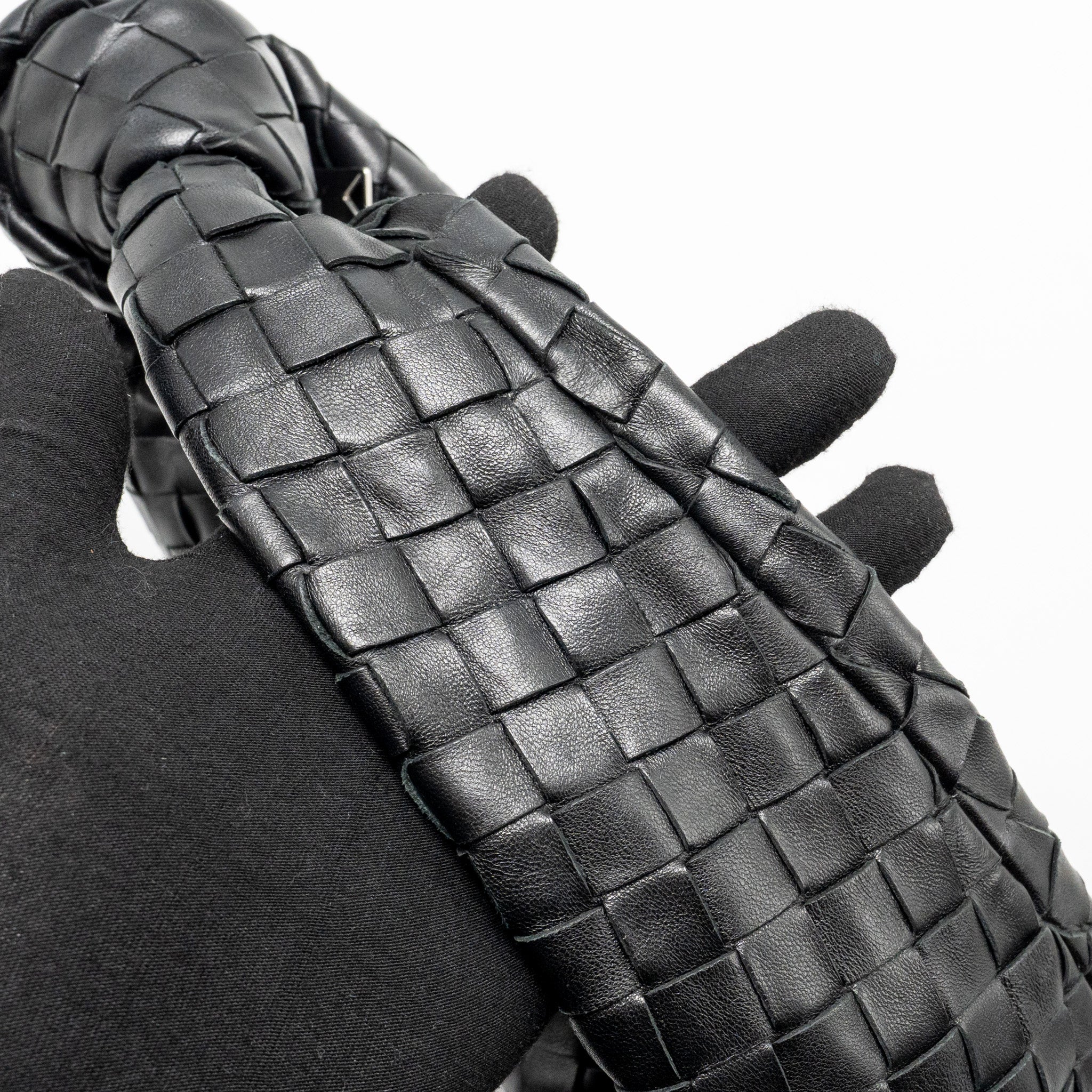 bottega-veneta-small-jodie-lambskin-black-shw-1