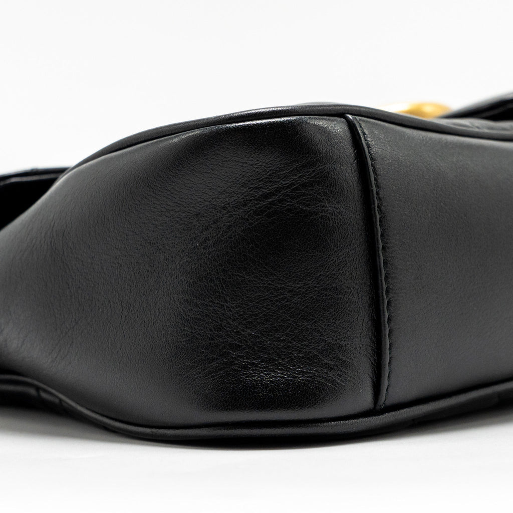 gucci-medium-gg-marmont-shoulder-bag-calfskin-black-ghw