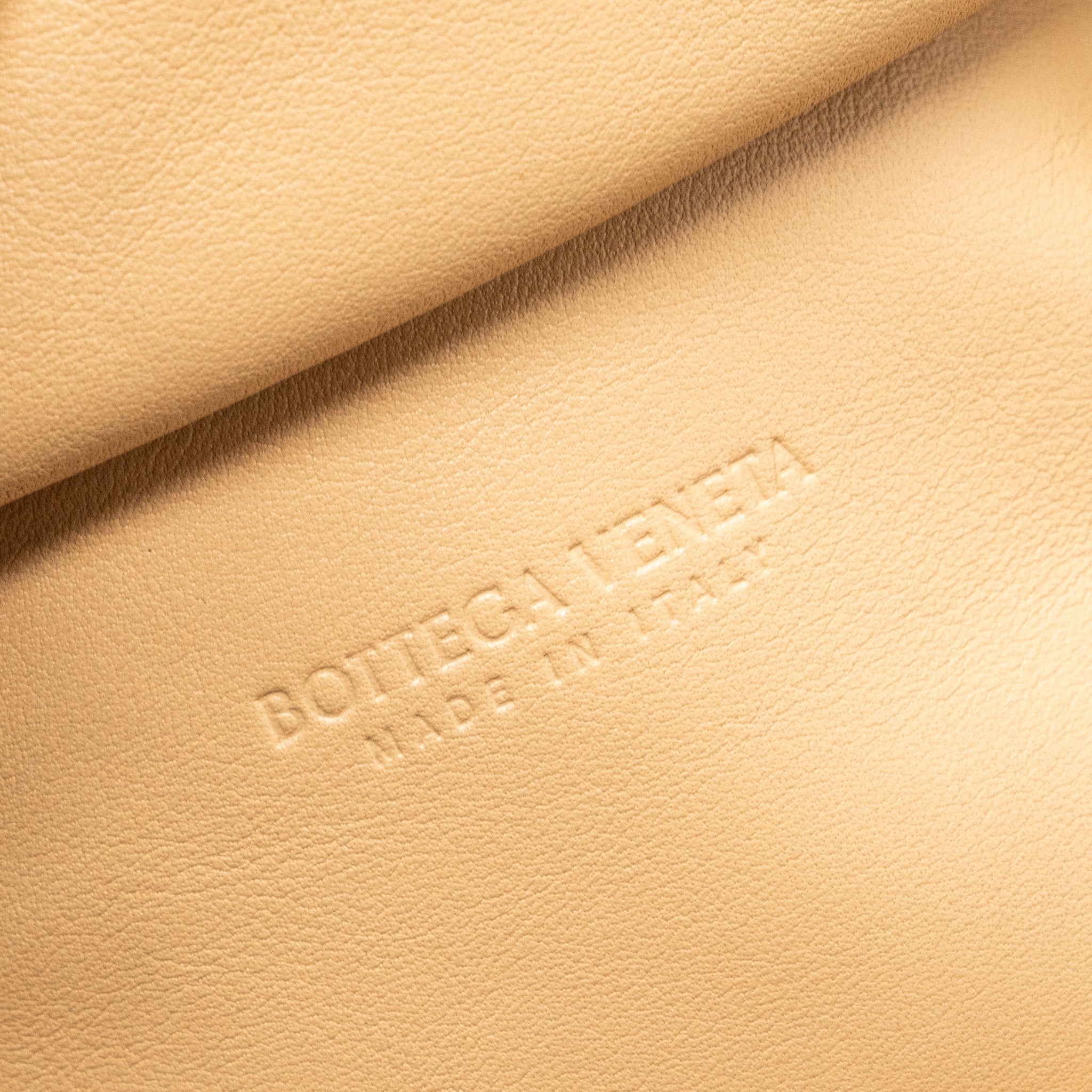 bottega-veneta-the-mini-pouch-belt-bag-calfskin-beige-ghw