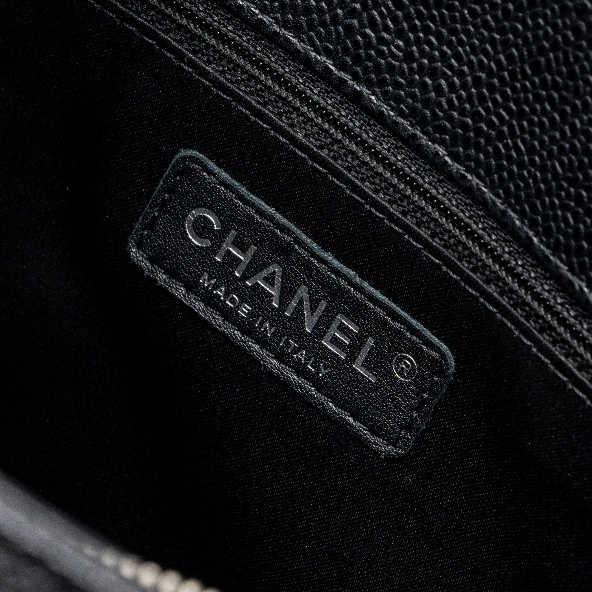 chanel-grand-shopping-tote-bag-caviar-black-shw-2