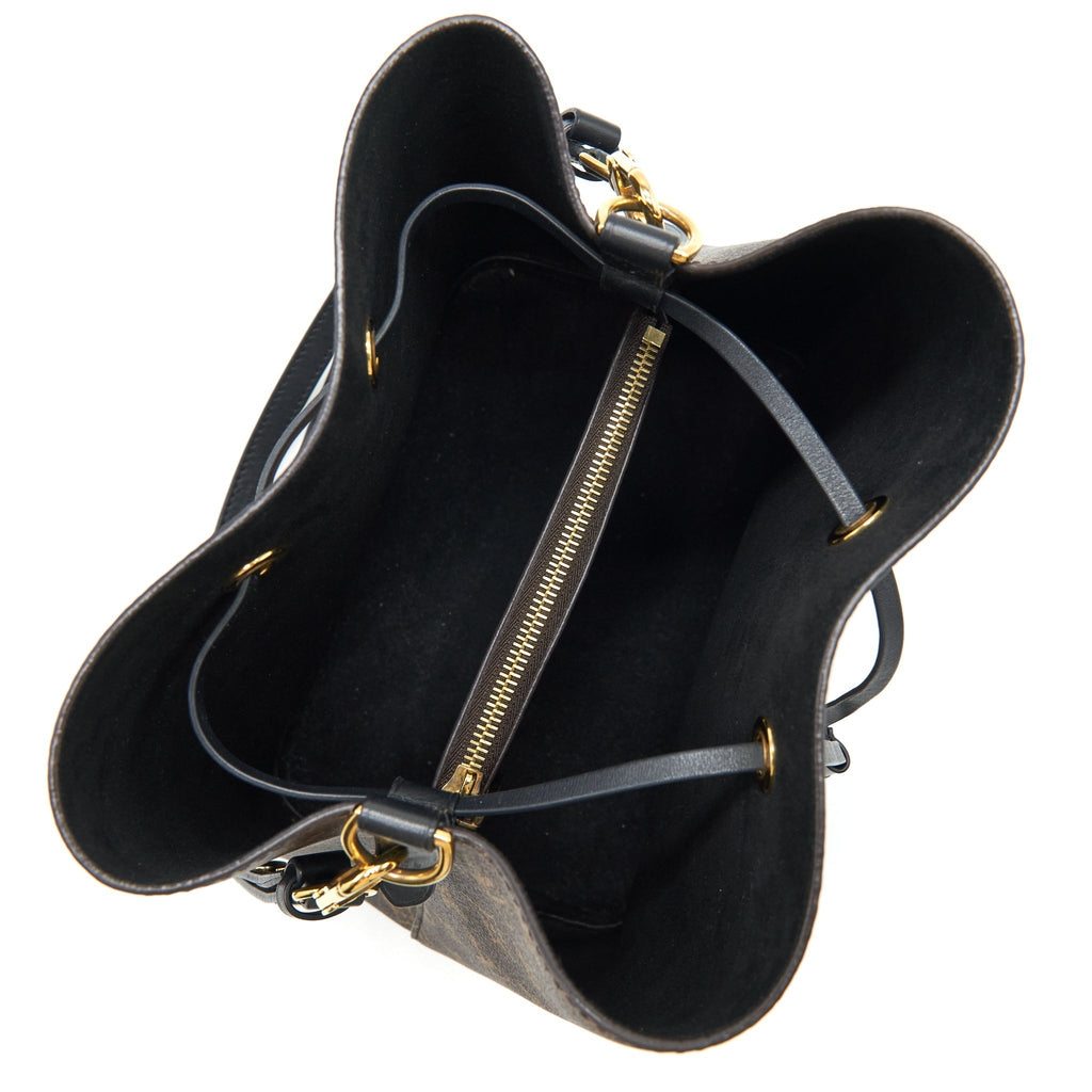 louis-vuitton-neonoe-monogram-canvas-ghw