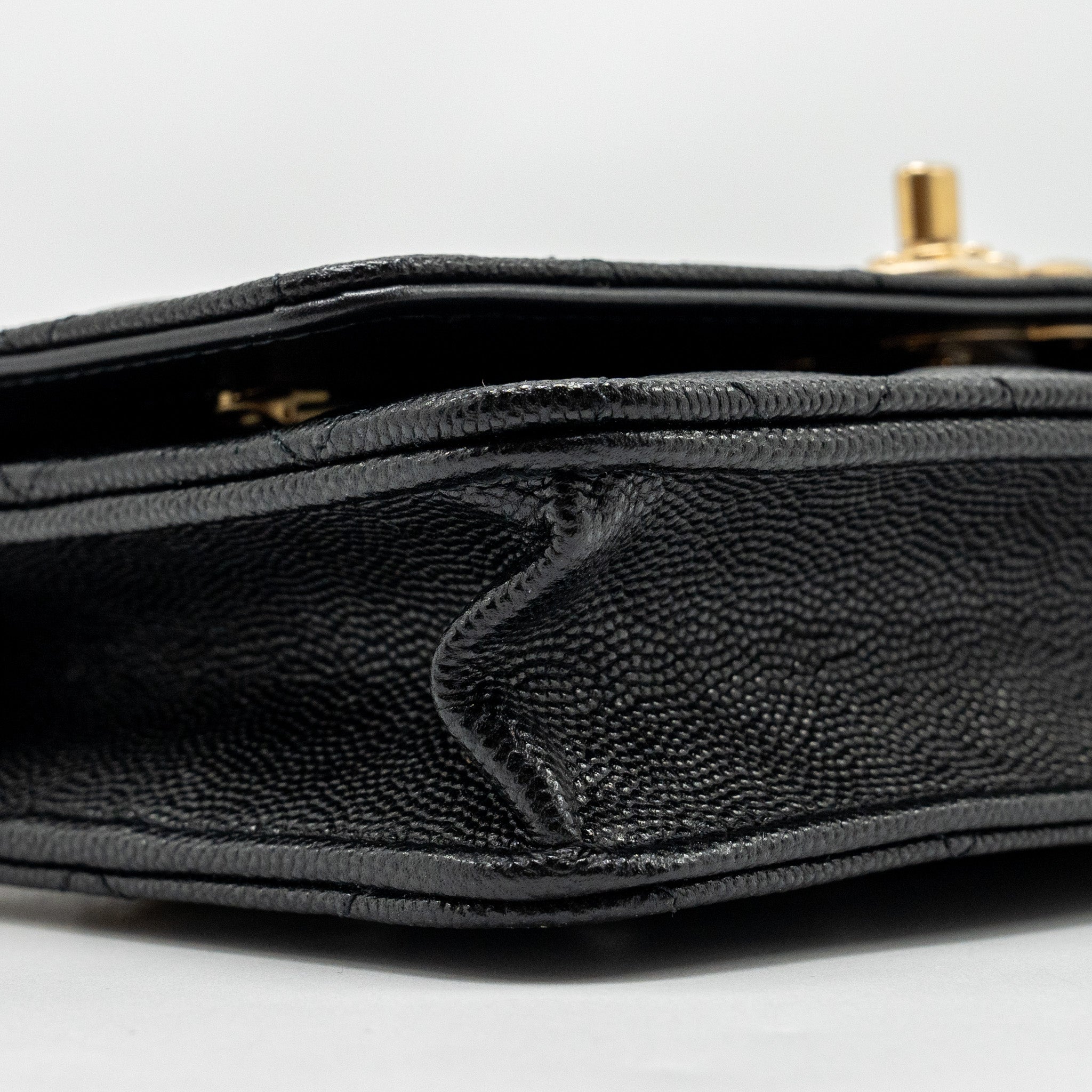 chanel-camellia-wallet-on-chain-caviar-black-ghw-microchip