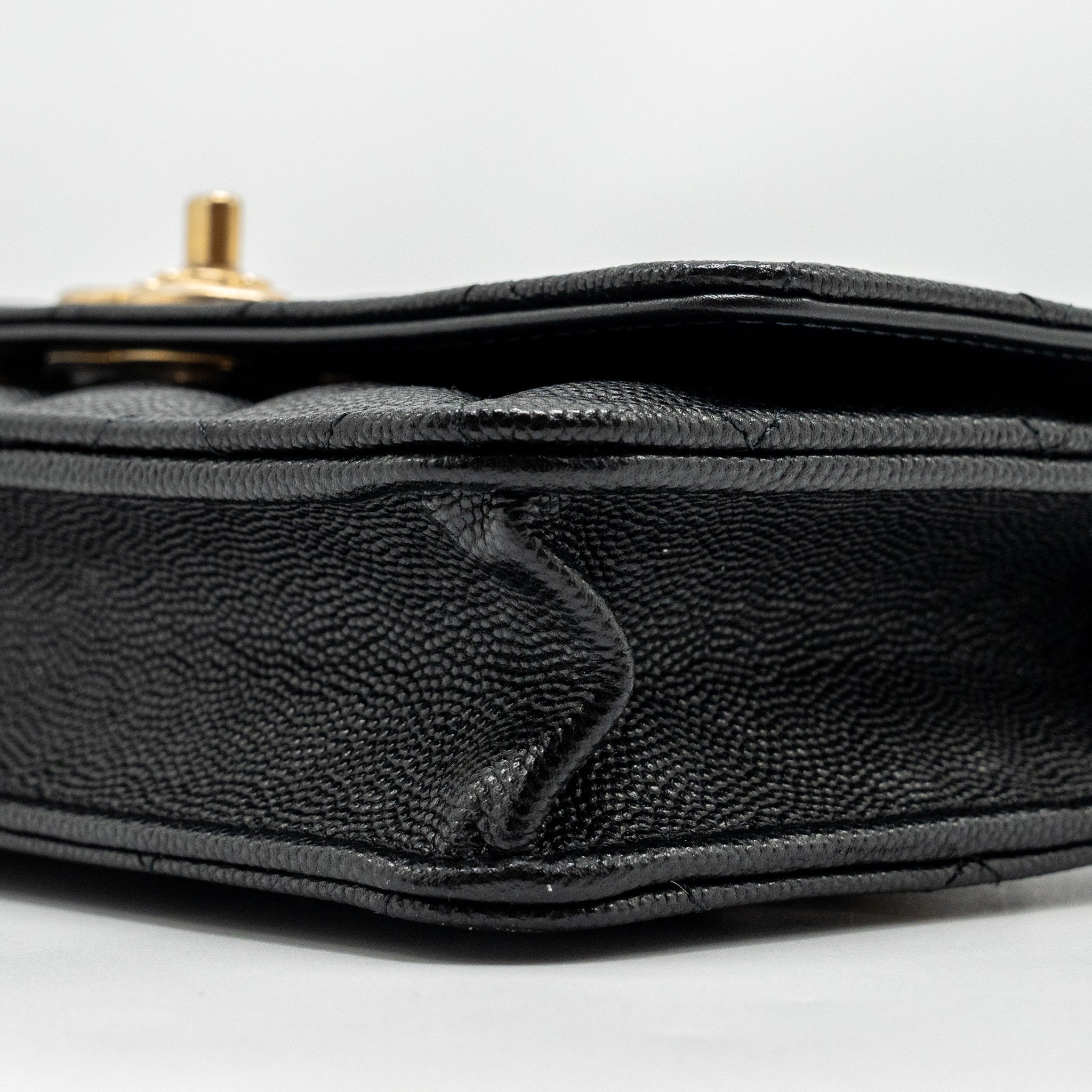 chanel-camellia-wallet-on-chain-caviar-black-ghw-microchip