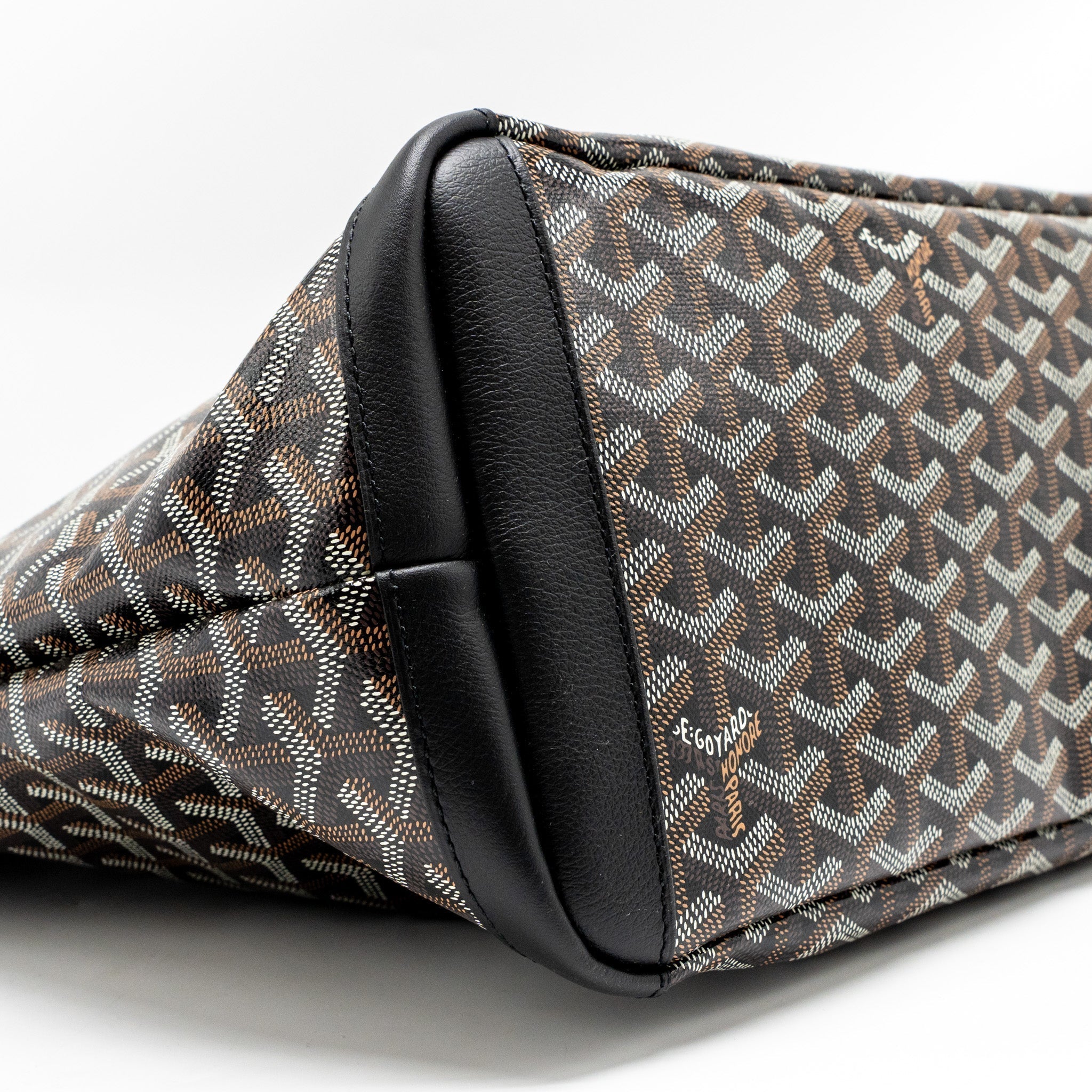 goyard-artois-medium-handbag-goyardine-canvas-calfskin-black-shw