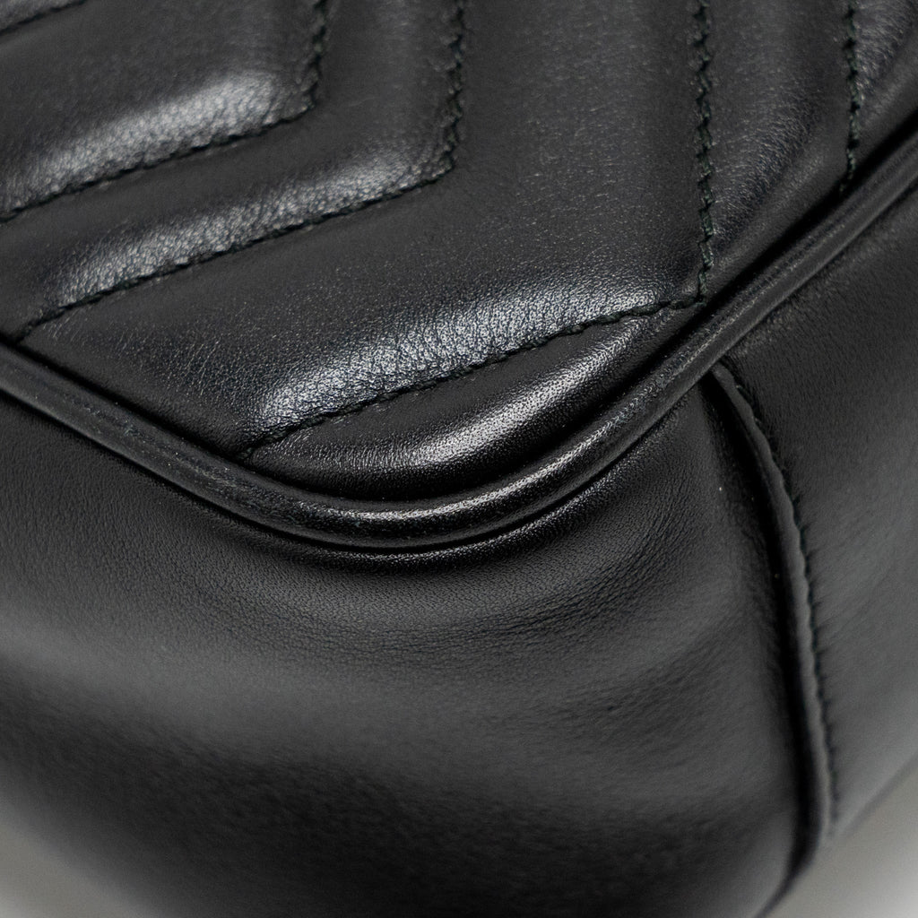 gucci-medium-gg-marmont-shoulder-bag-calfskin-black-ghw