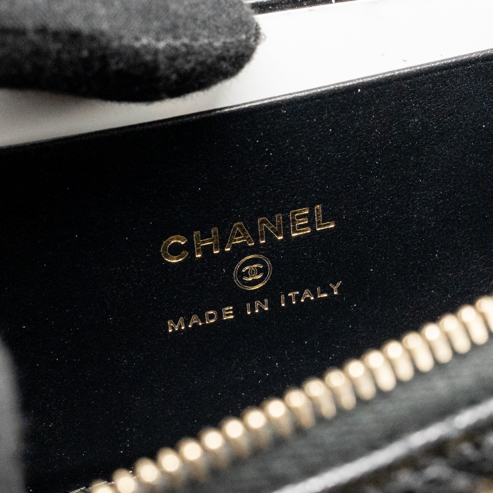 chanel-top-handle-vanity-bag-with-chain-caviar-black-ghw-microchip-copy