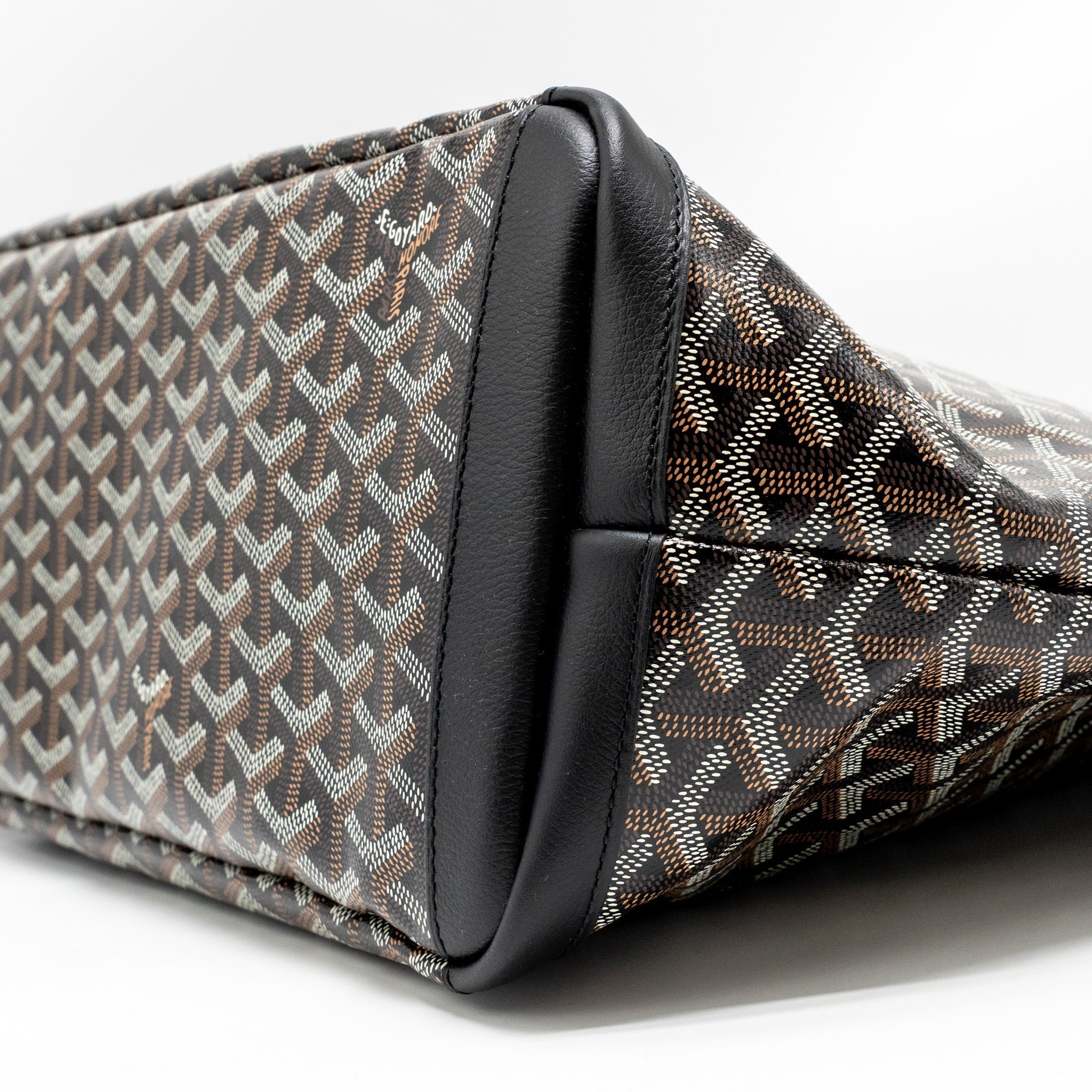 goyard-artois-medium-handbag-goyardine-canvas-calfskin-black-shw