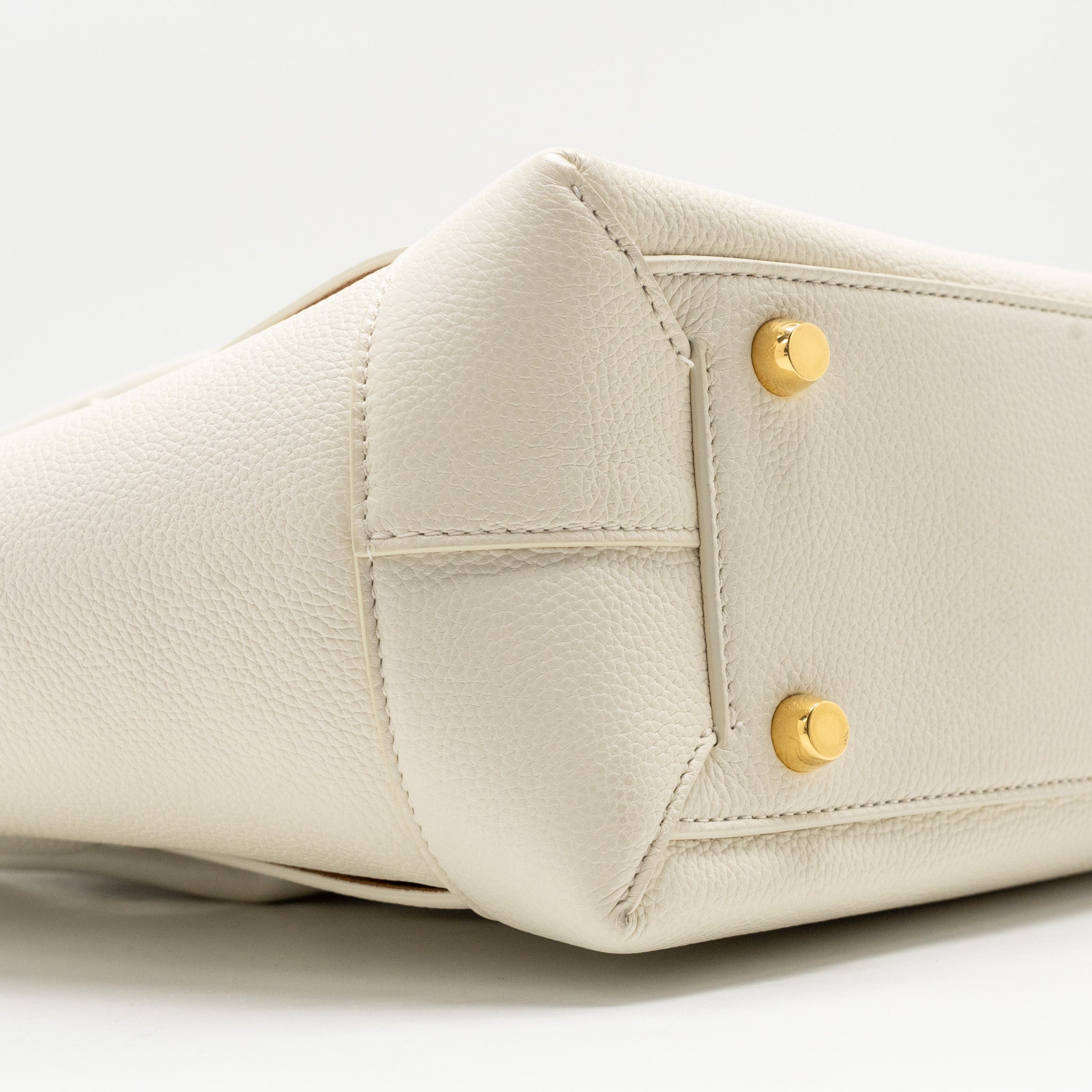 bottega-veneta-large-arco-tote-bag-grained-calfskin-white-ghw