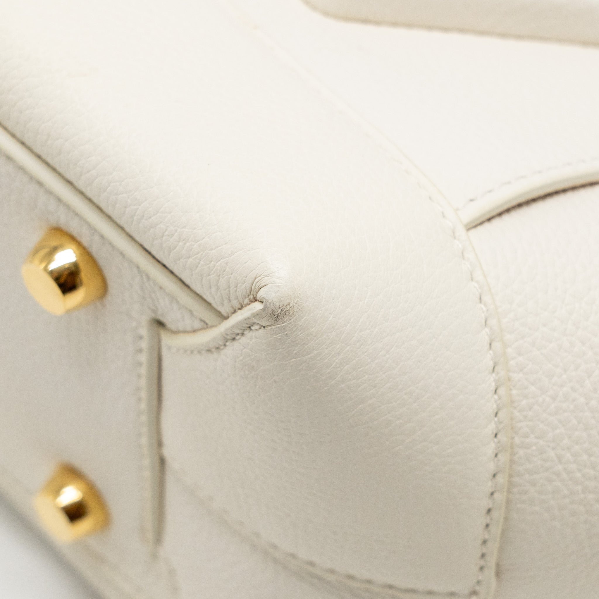 bottega-veneta-large-arco-tote-bag-grained-calfskin-white-ghw