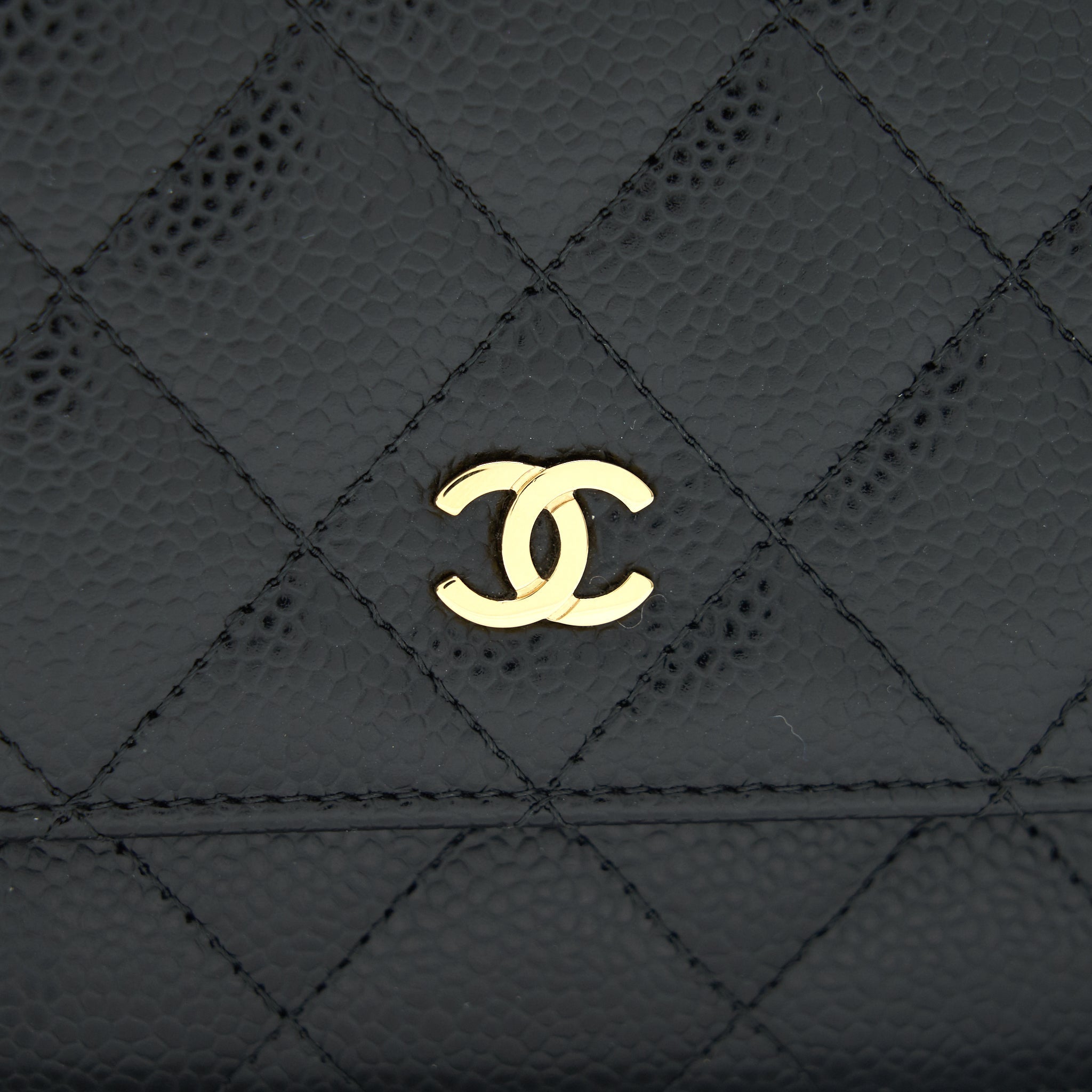 chanel-wallet-on-chain-cavier-black-with-ghw-2