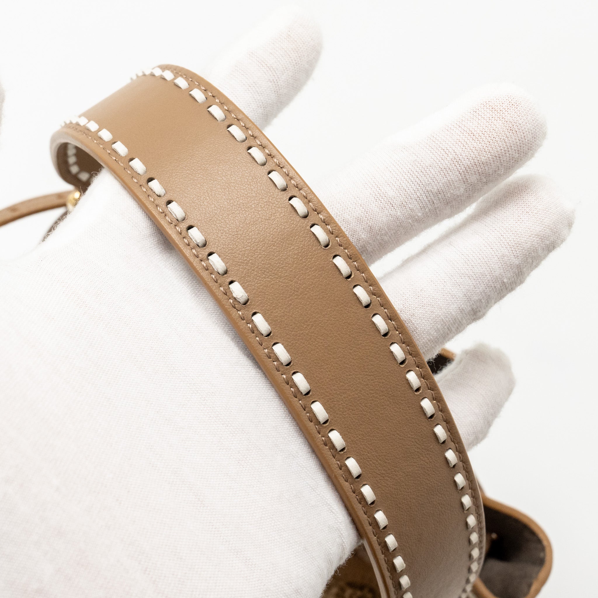 fendi-mini-mon-tresor-bucket-bag-shearling-leather-beige-ghw-copy-1