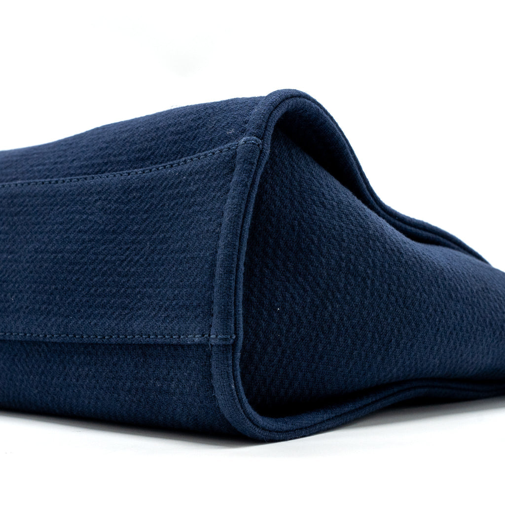 chanel-deauville-tote-bag-canvas-navy-shw-microchip