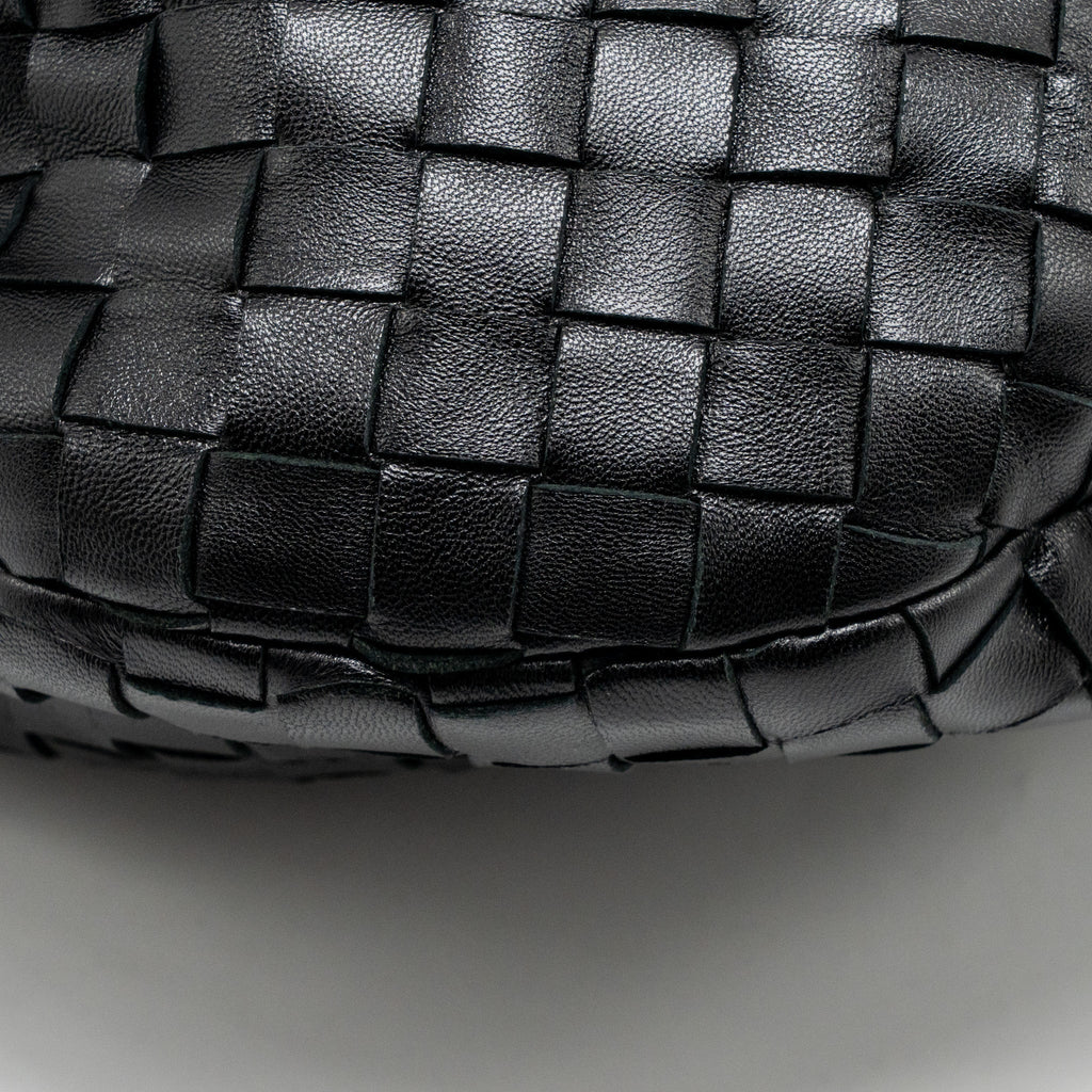 bottega-veneta-small-jodie-intrecciato-leather-black-shw
