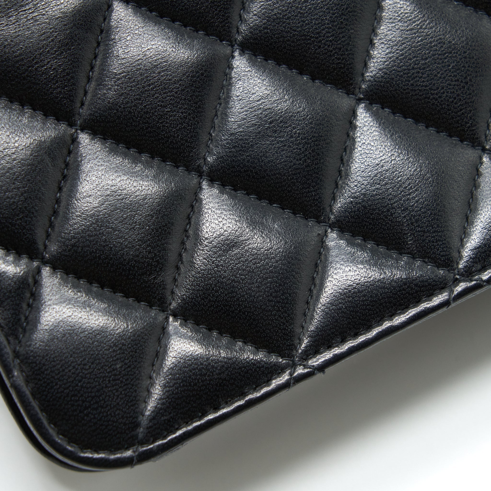 chanel-vintage-quilted-mini-flap-bag-with-chain-lambskin-black-ghw