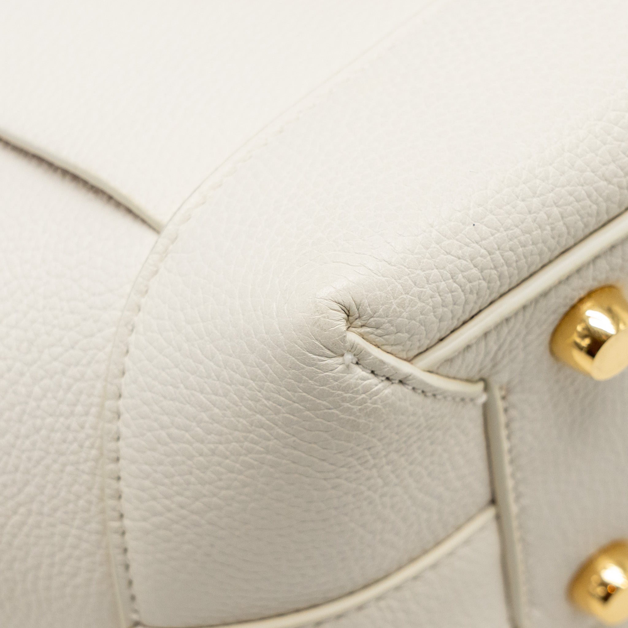 bottega-veneta-large-arco-tote-bag-grained-calfskin-white-ghw