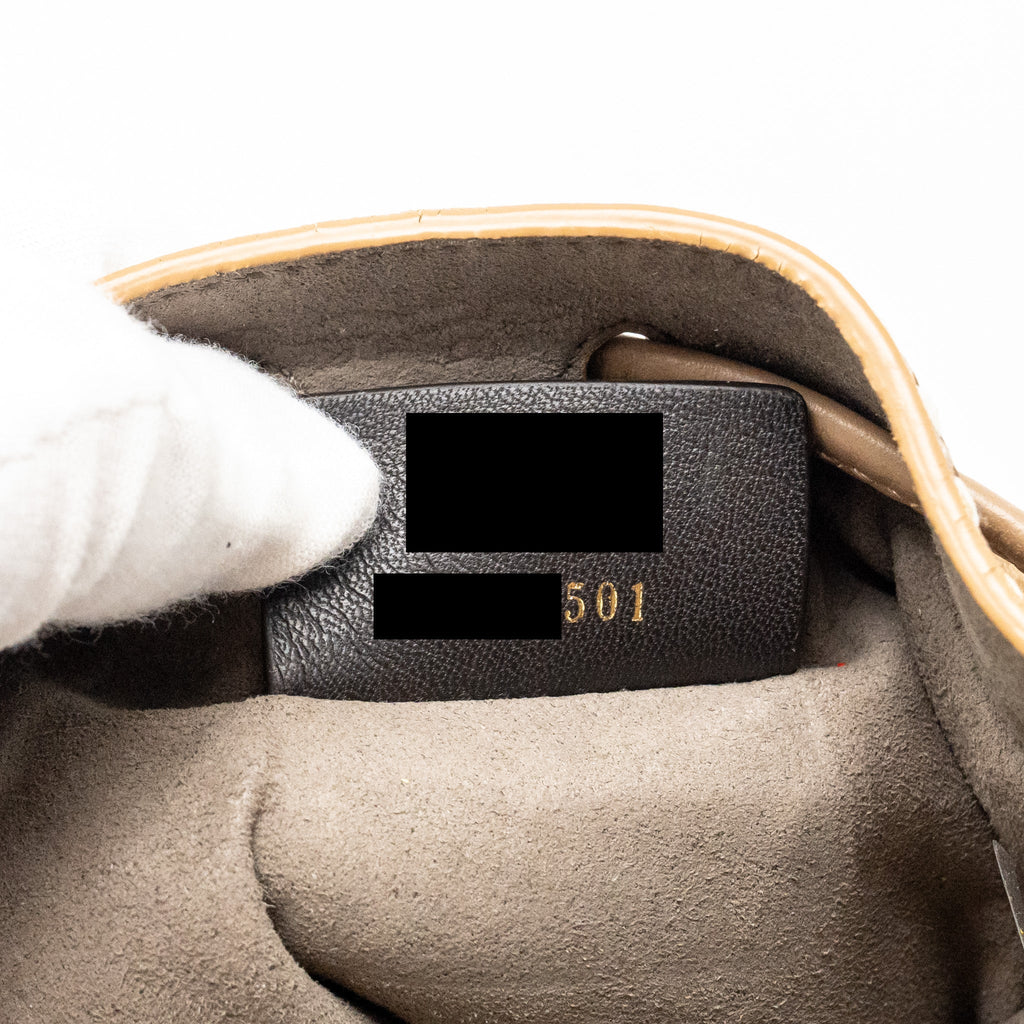 fendi-mini-mon-tresor-bucket-bag-shearling-leather-beige-ghw-copy-1
