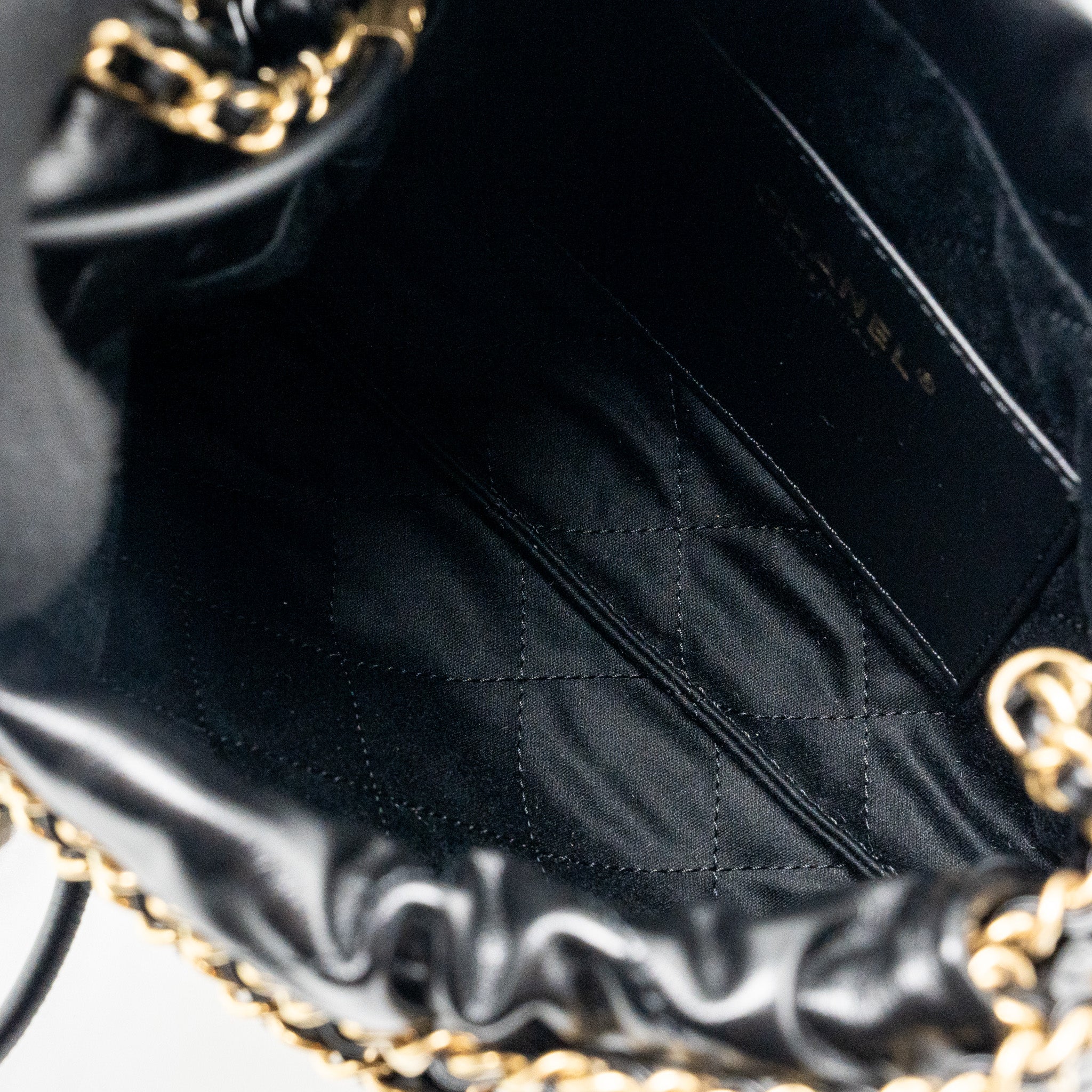 chanel-mini-22-bag-shiny-calfskin-black-ghw-microchip-4