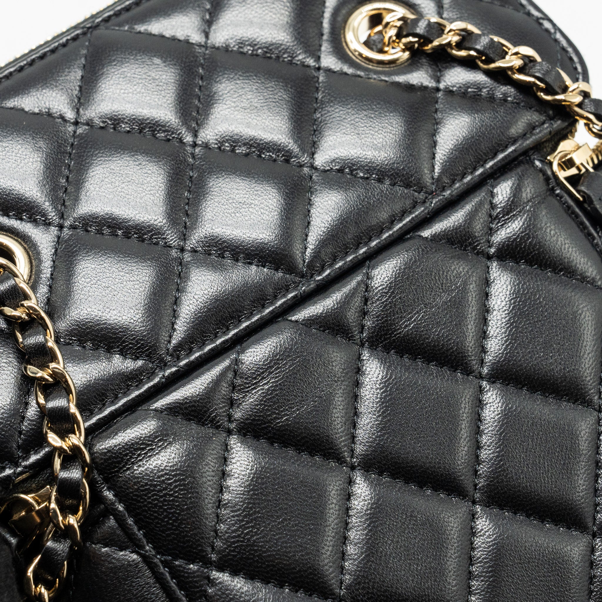 chanel-long-vanity-with-chain-lambskin-black-lghw-2