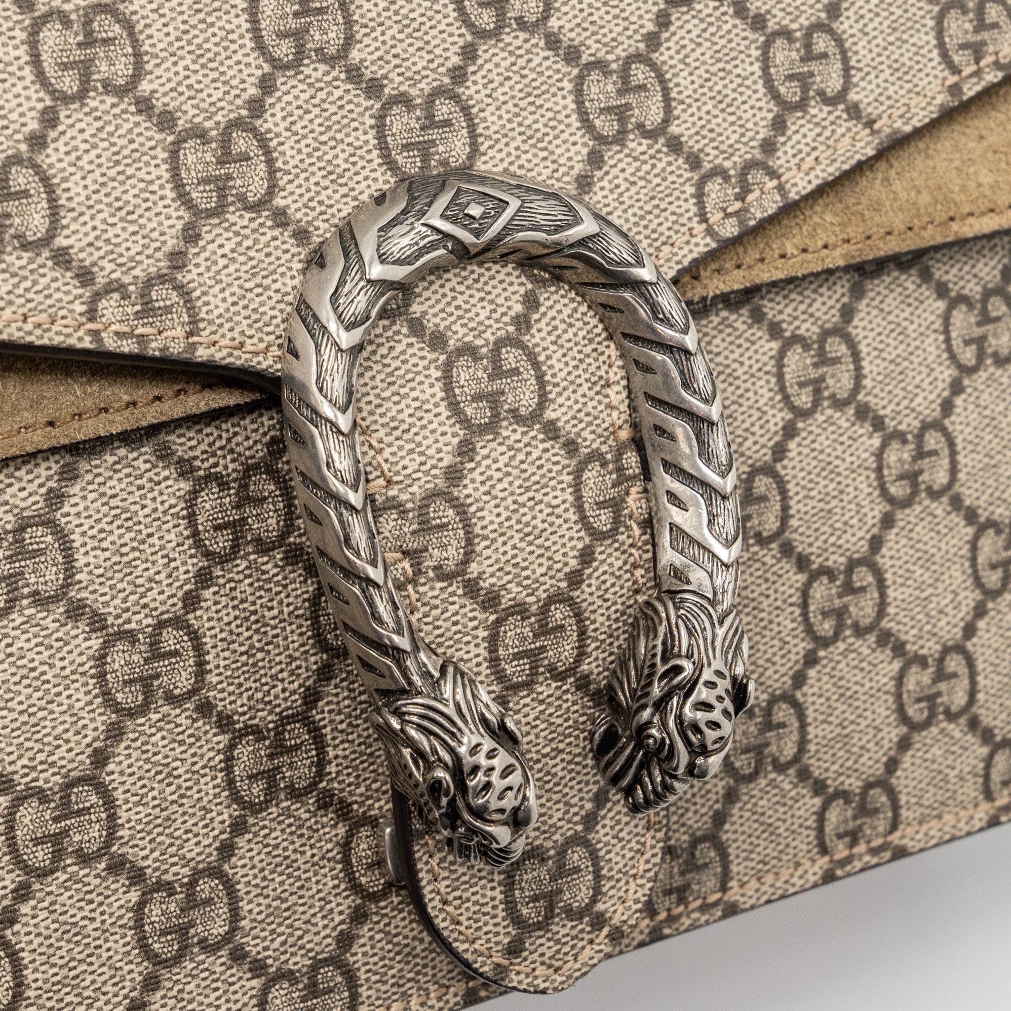 gucci-dionysus-shoulder-bag-gg-supreme-canvas-suede-leather-beige-shw-1