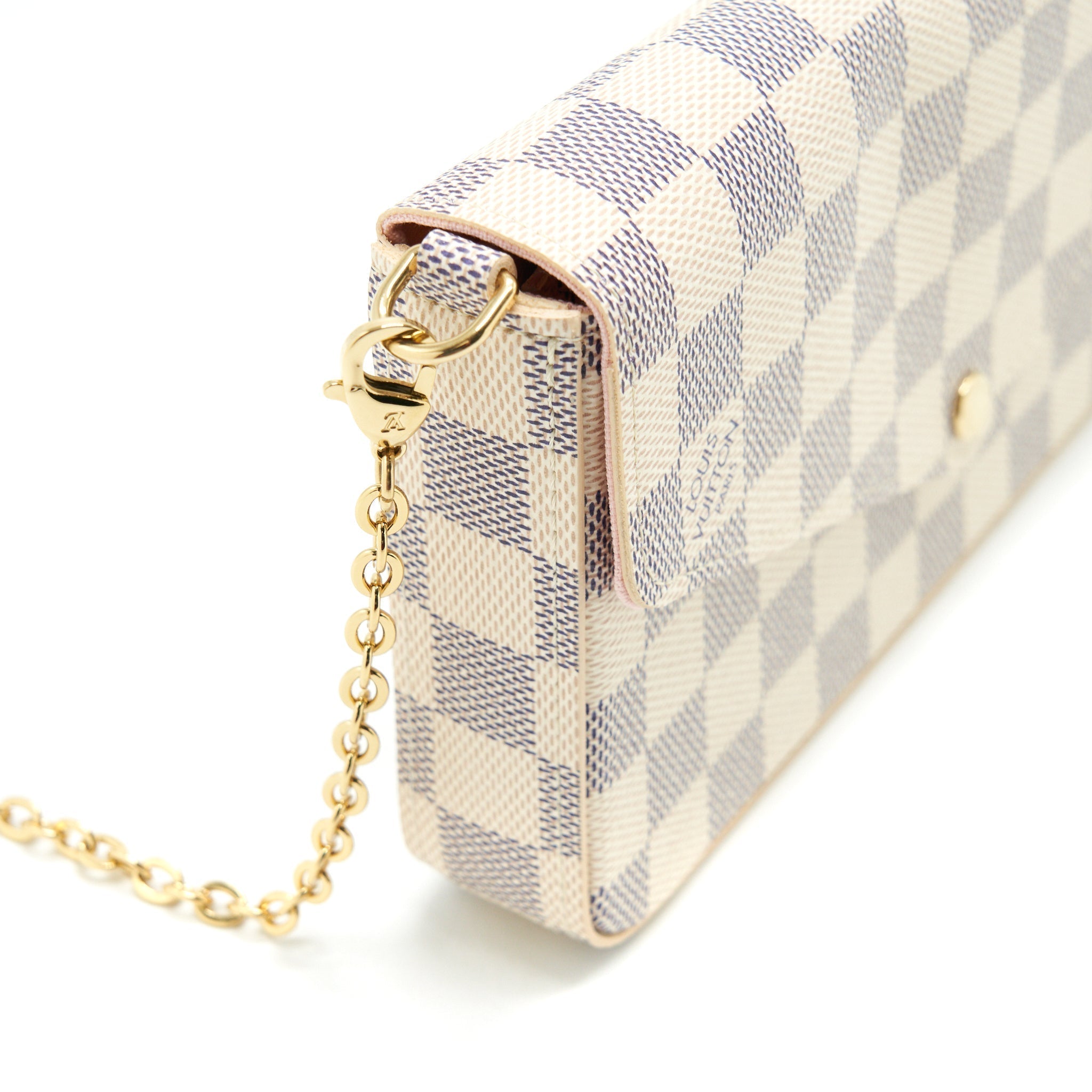 louis-vuitton-felicie-pochette-damier-azur-canvas-1