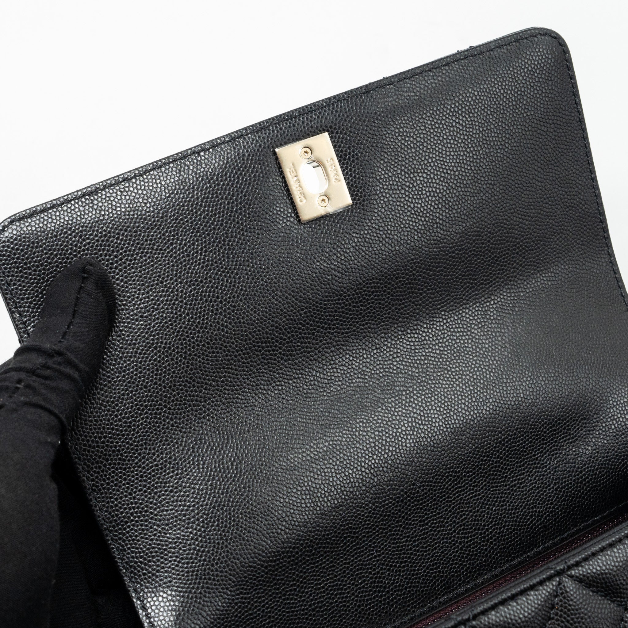 chanel-small-coco-handle-caviar-black-lghw-microchip-15