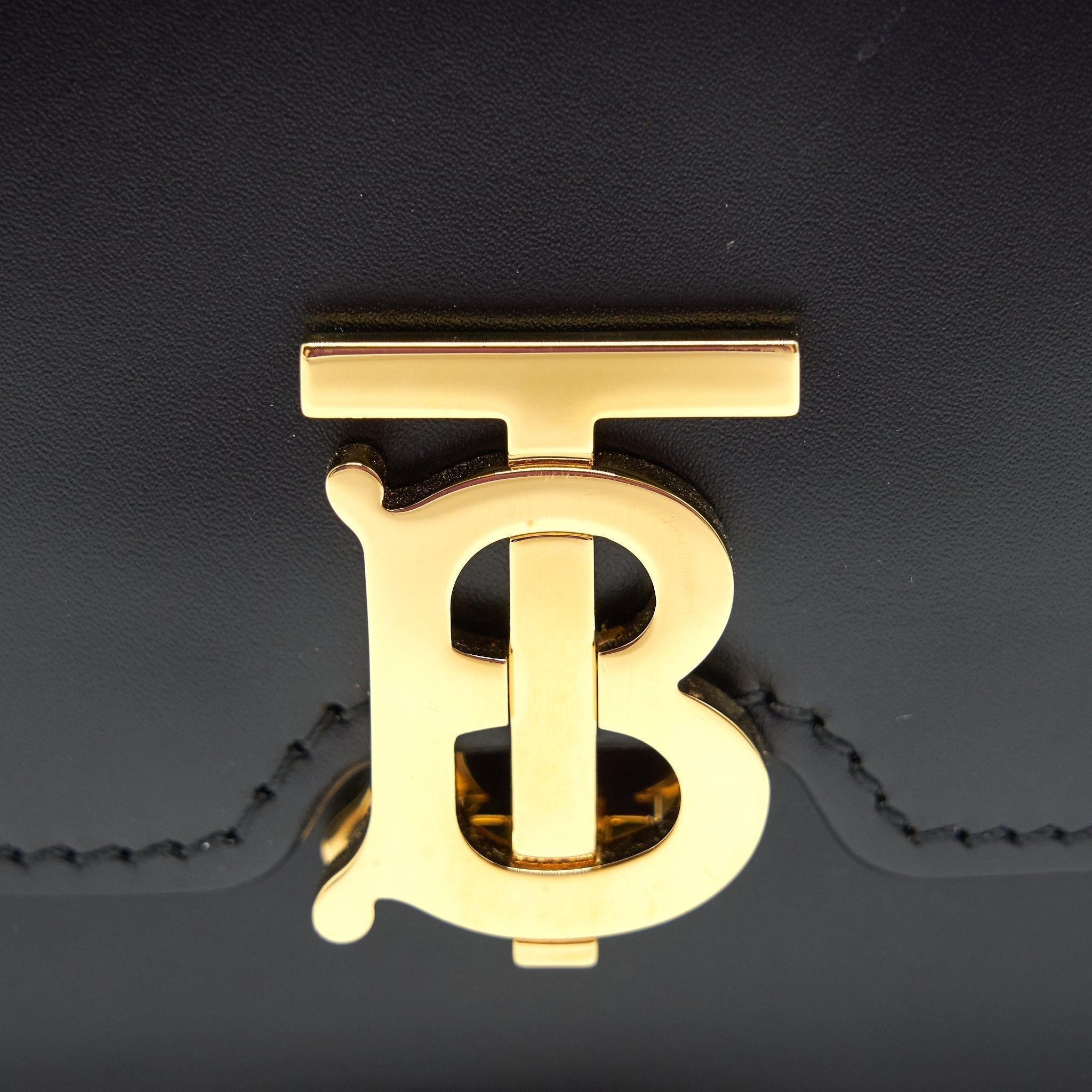 burberry-tb-belt-bag-calf-skin