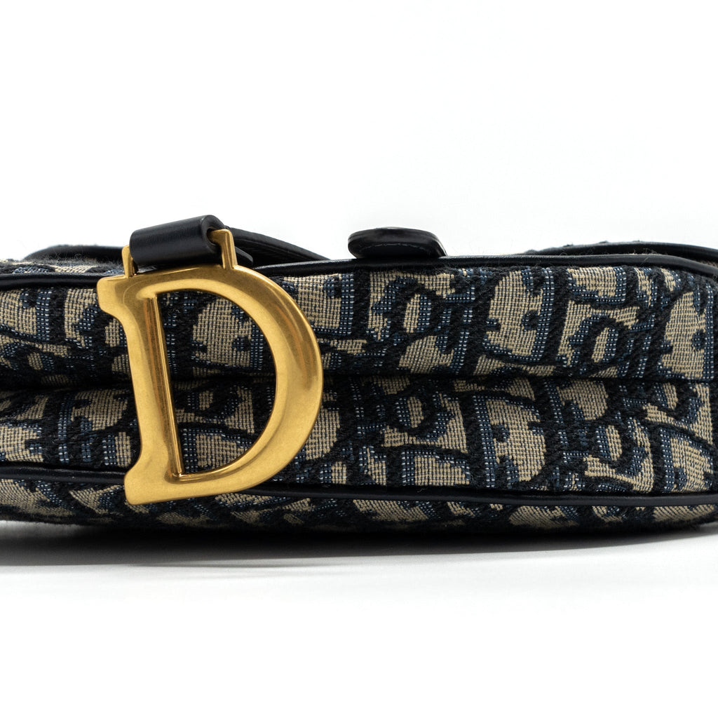 dior-mini-saddle-bag-blue-oblique-jacquard-ghw-2